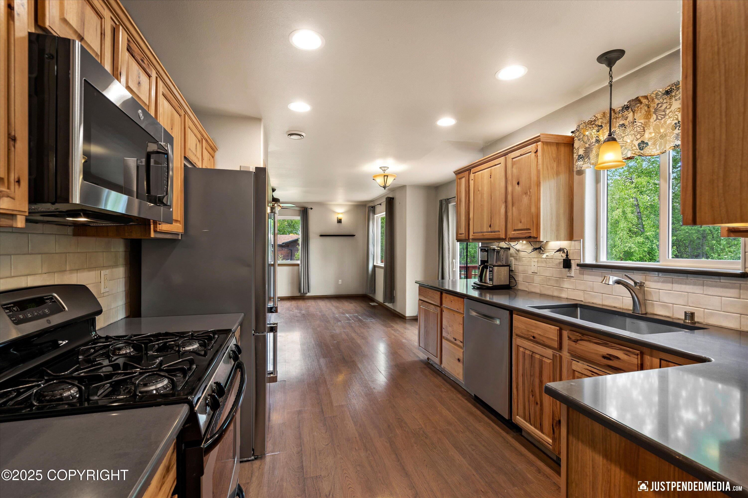 1061 E Mulchatna Drive, Wasilla, Alaska image 14
