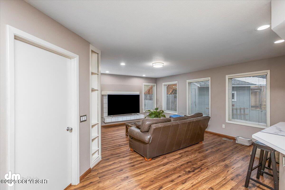 7140 E Chester Heights Circle, Anchorage, Alaska image 22