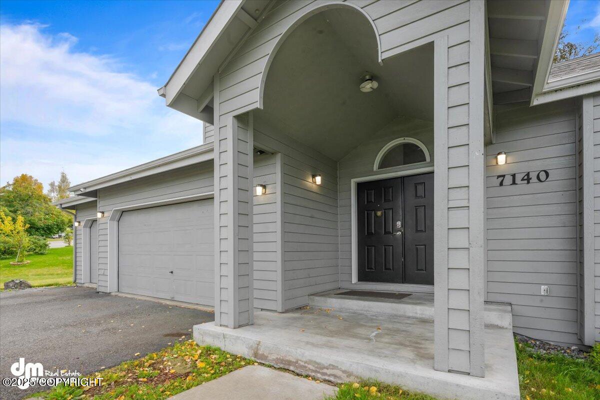 7140 E Chester Heights Circle, Anchorage, Alaska image 3