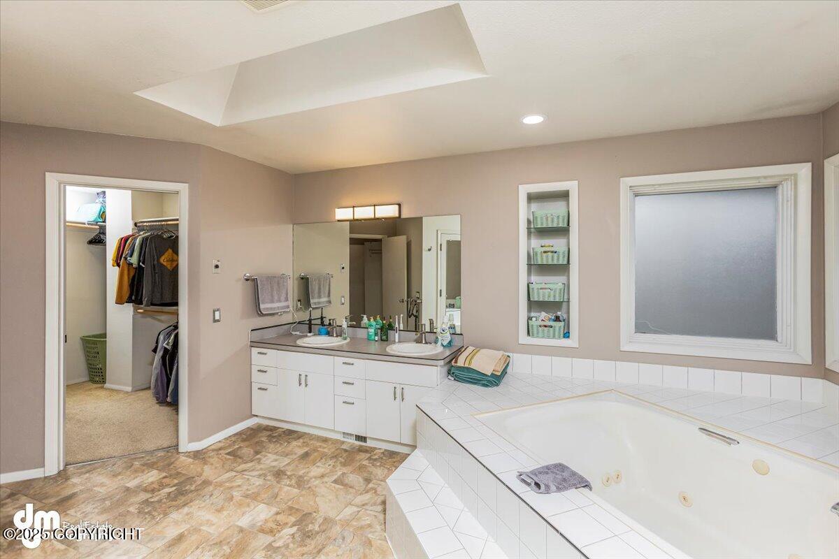 7140 E Chester Heights Circle, Anchorage, Alaska image 32