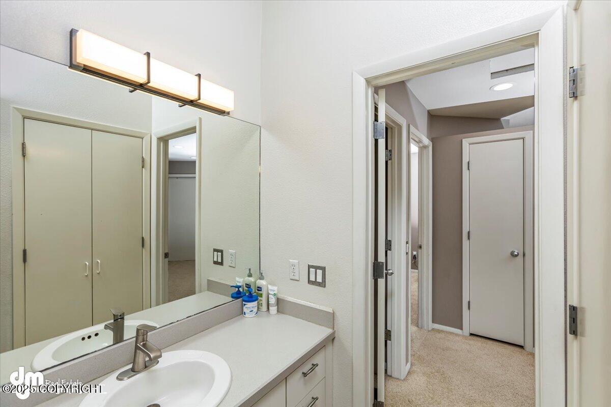 7140 E Chester Heights Circle, Anchorage, Alaska image 46