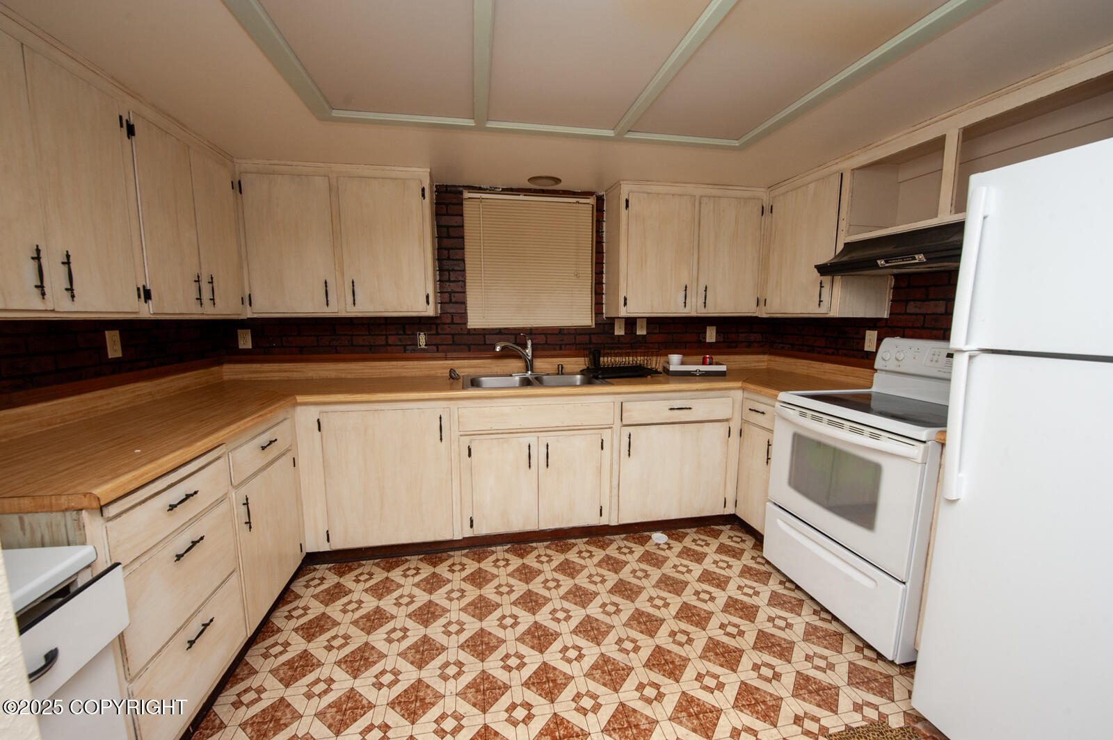 Haines, Alaska 99827, United States, 3 Bedrooms Bedrooms, ,4 BathroomsBathrooms,Residential,Active,194151