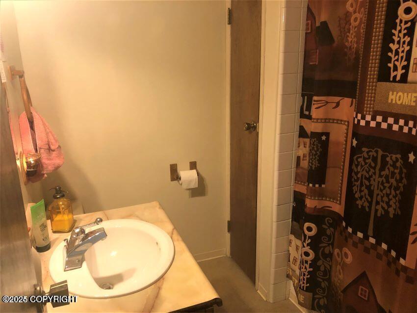 Haines, Alaska 99827, United States, 3 Bedrooms Bedrooms, ,4 BathroomsBathrooms,Residential,Active,194151