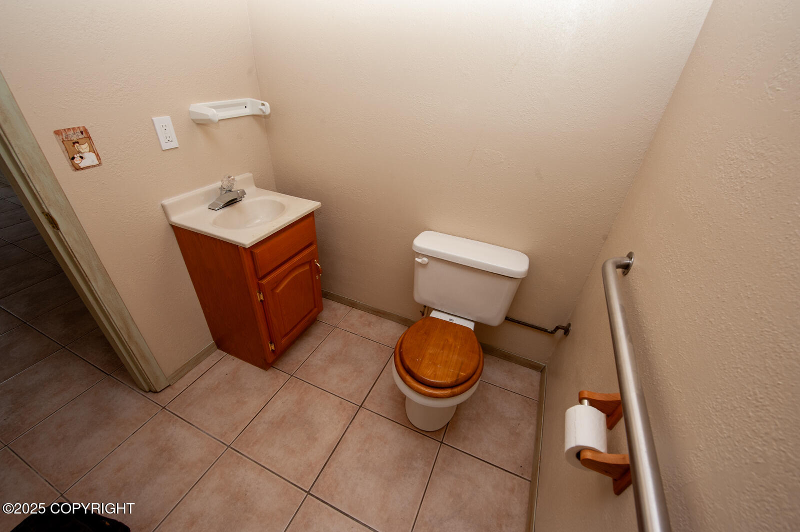 Haines, Alaska 99827, United States, 3 Bedrooms Bedrooms, ,4 BathroomsBathrooms,Residential,Active,194151