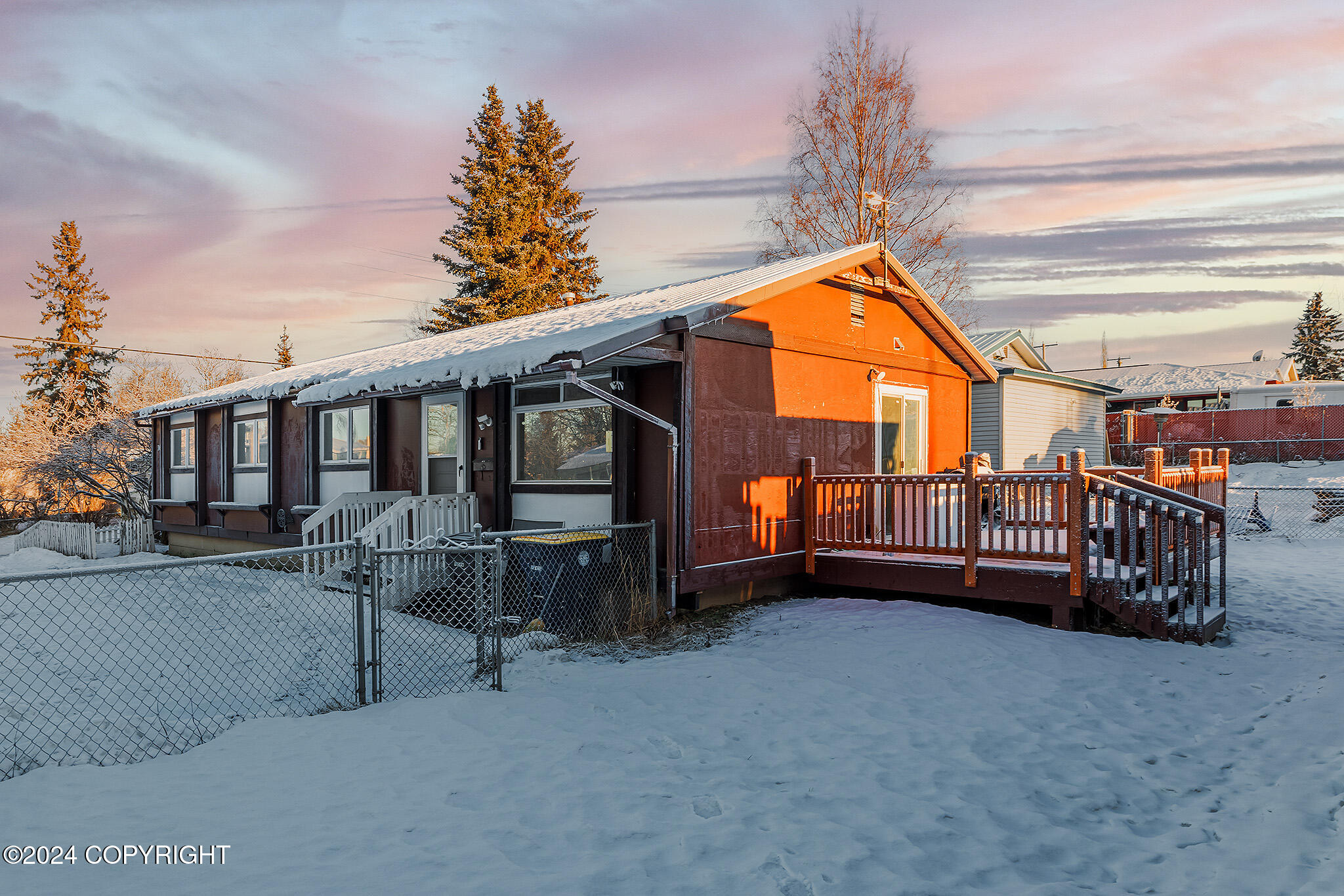 3624 E 16th Avenue, Anchorage, Alaska image 1