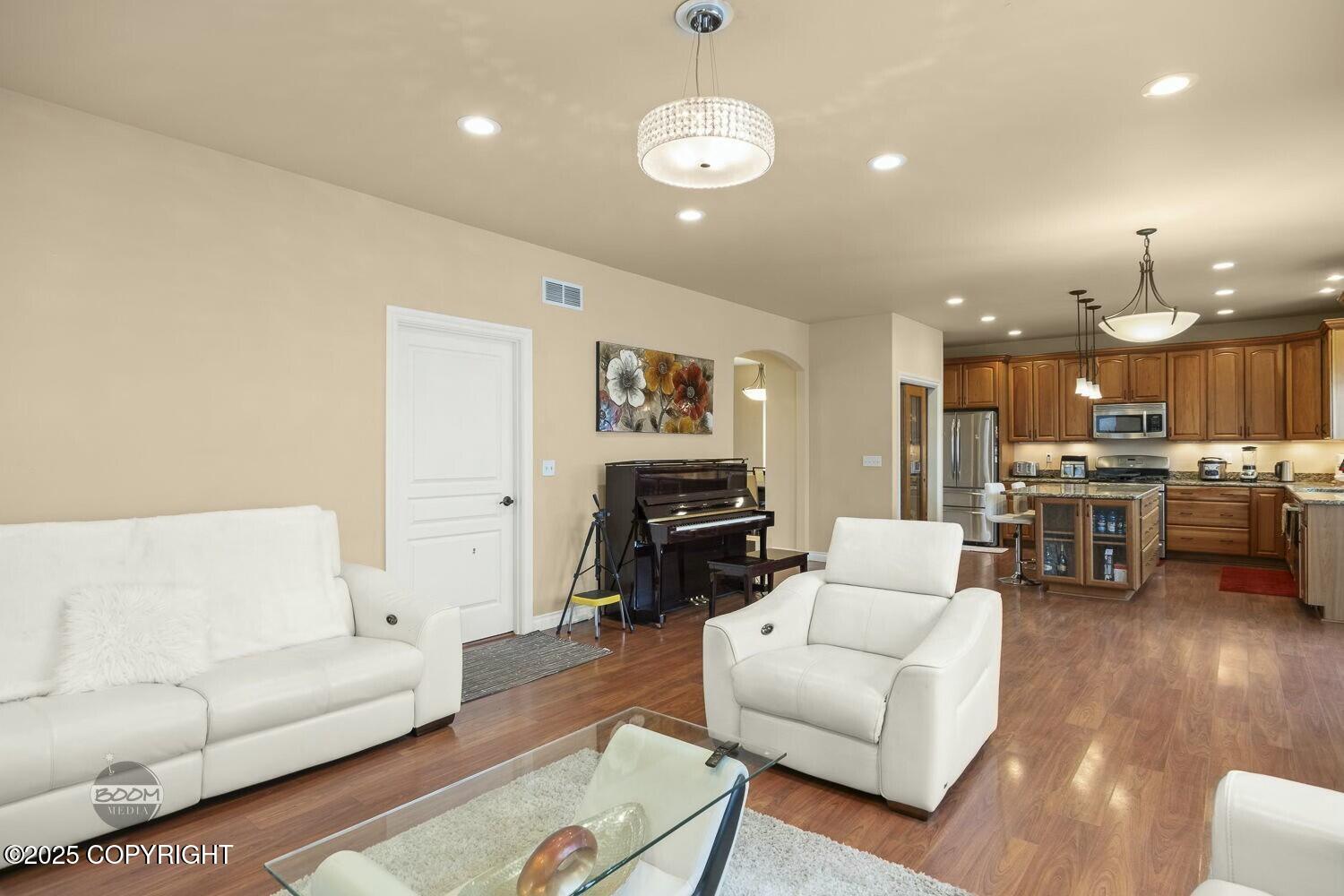 11359 Tulin Park Loop, Anchorage, Alaska image 13