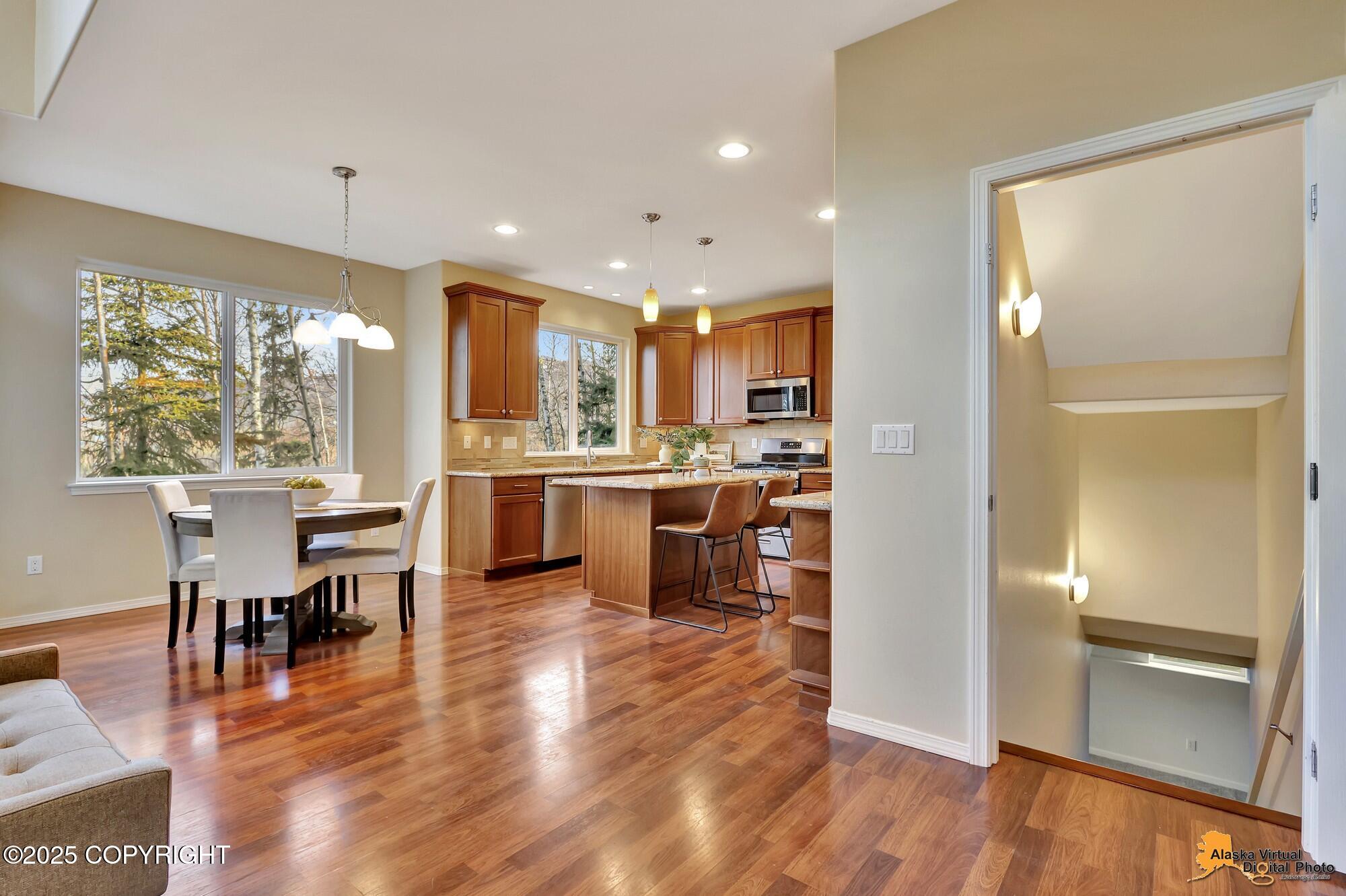 17695 Shasta Circle, Eagle River, Alaska image 32