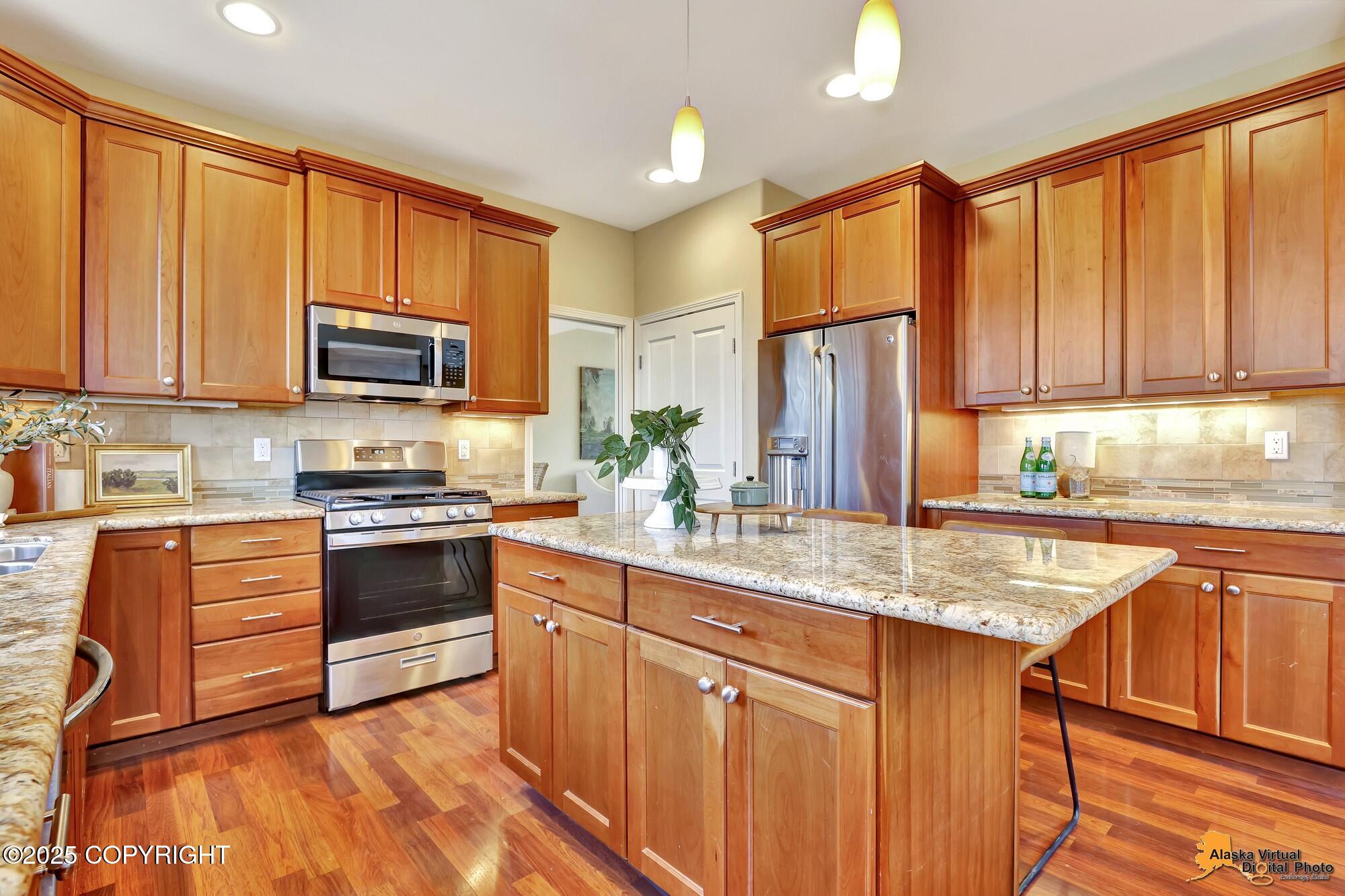 17695 Shasta Circle, Eagle River, Alaska image 25