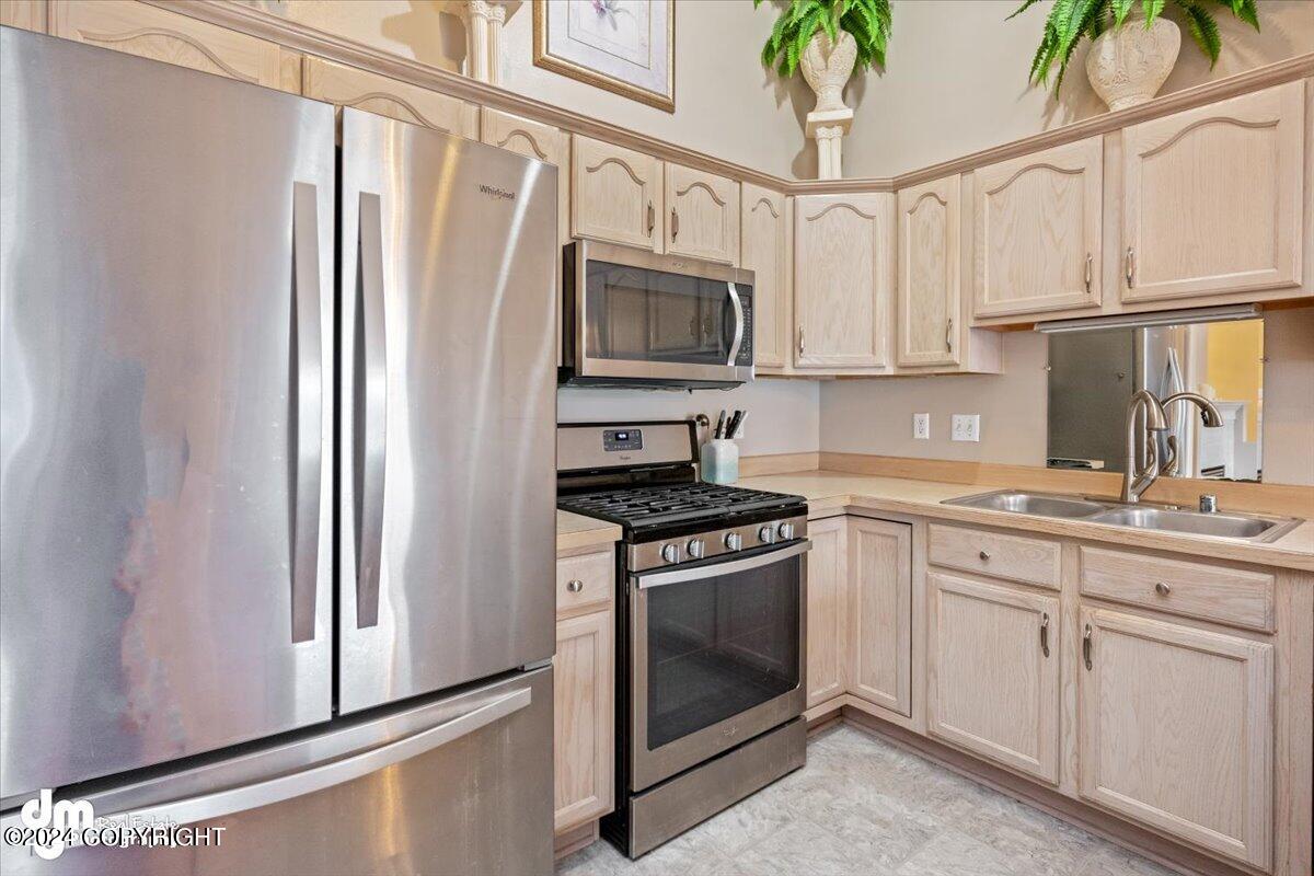 6233 Laurel Street, Anchorage, Alaska image 15