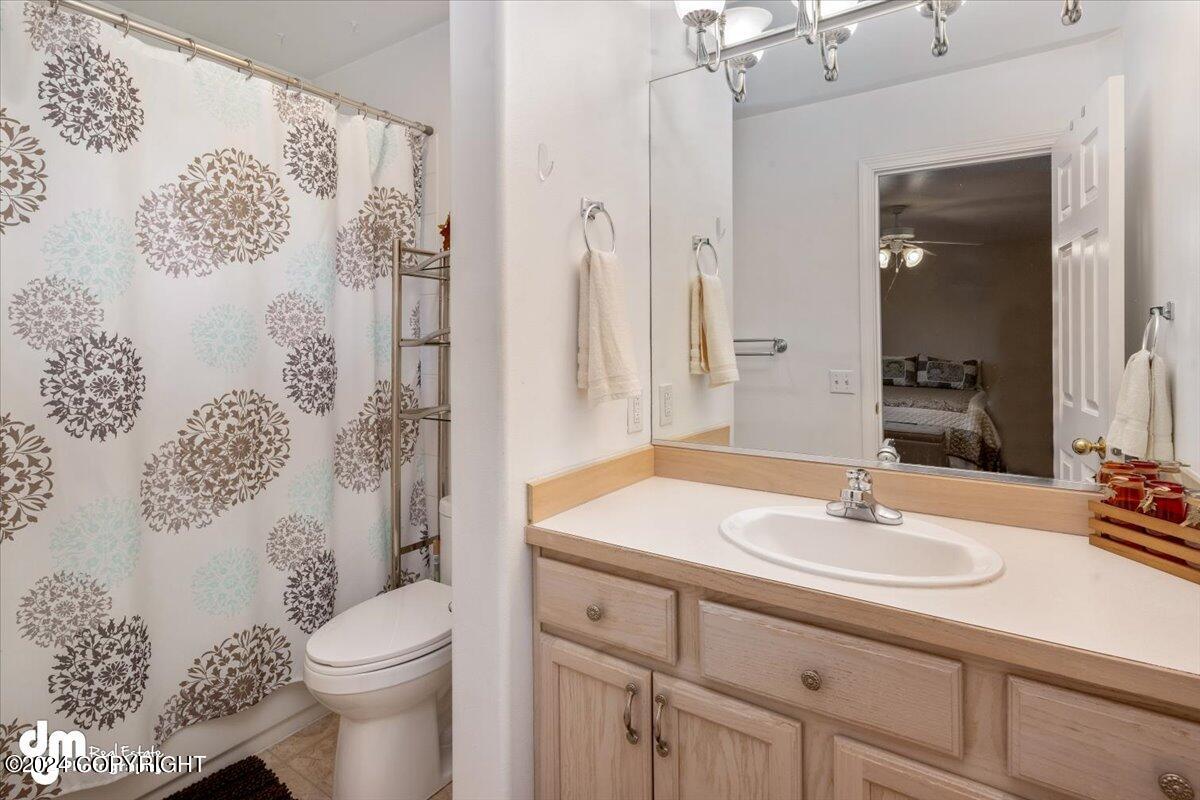 6233 Laurel Street, Anchorage, Alaska image 25