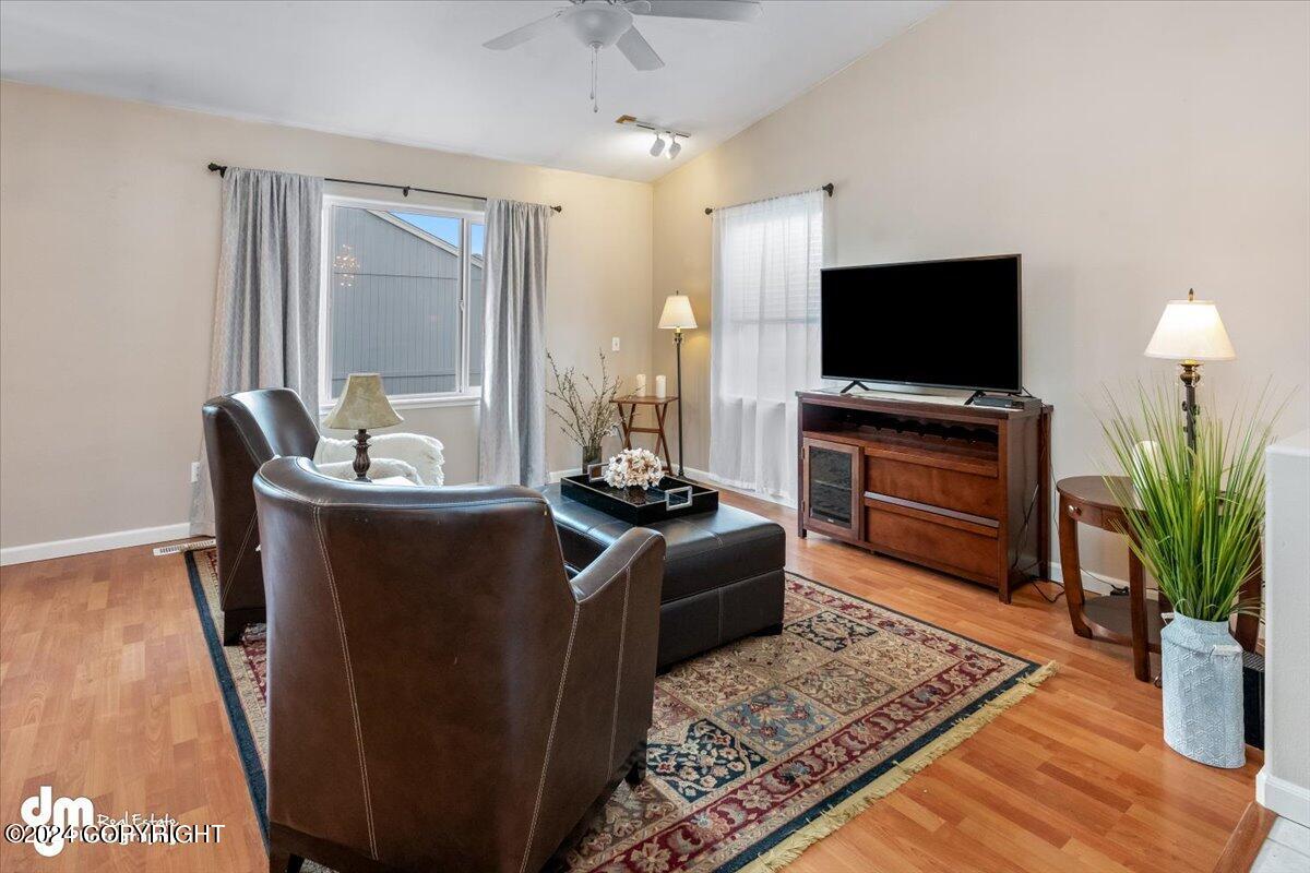 6233 Laurel Street, Anchorage, Alaska image 7