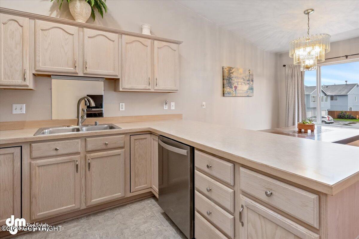 6233 Laurel Street, Anchorage, Alaska image 16