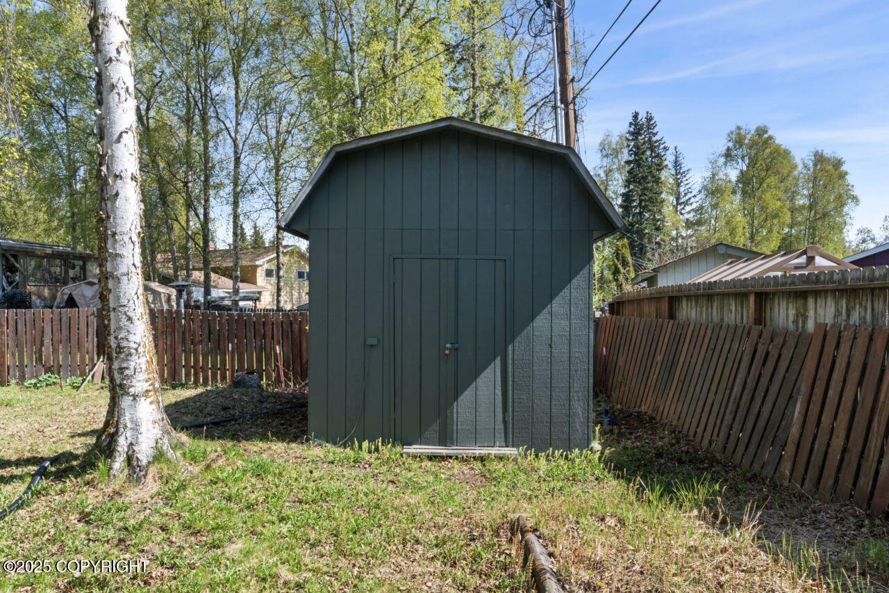 906 Lancaster Drive, Anchorage, Alaska image 47