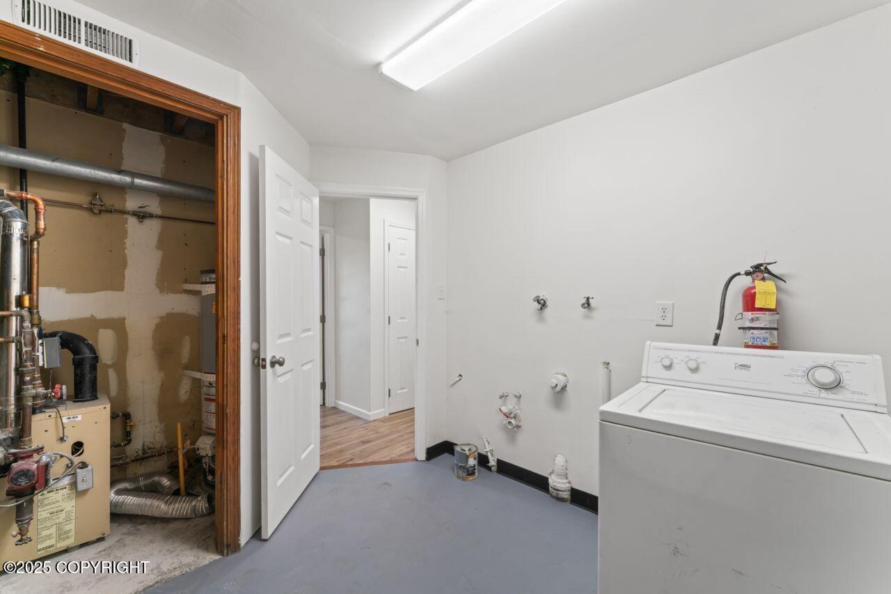 906 Lancaster Drive, Anchorage, Alaska image 40