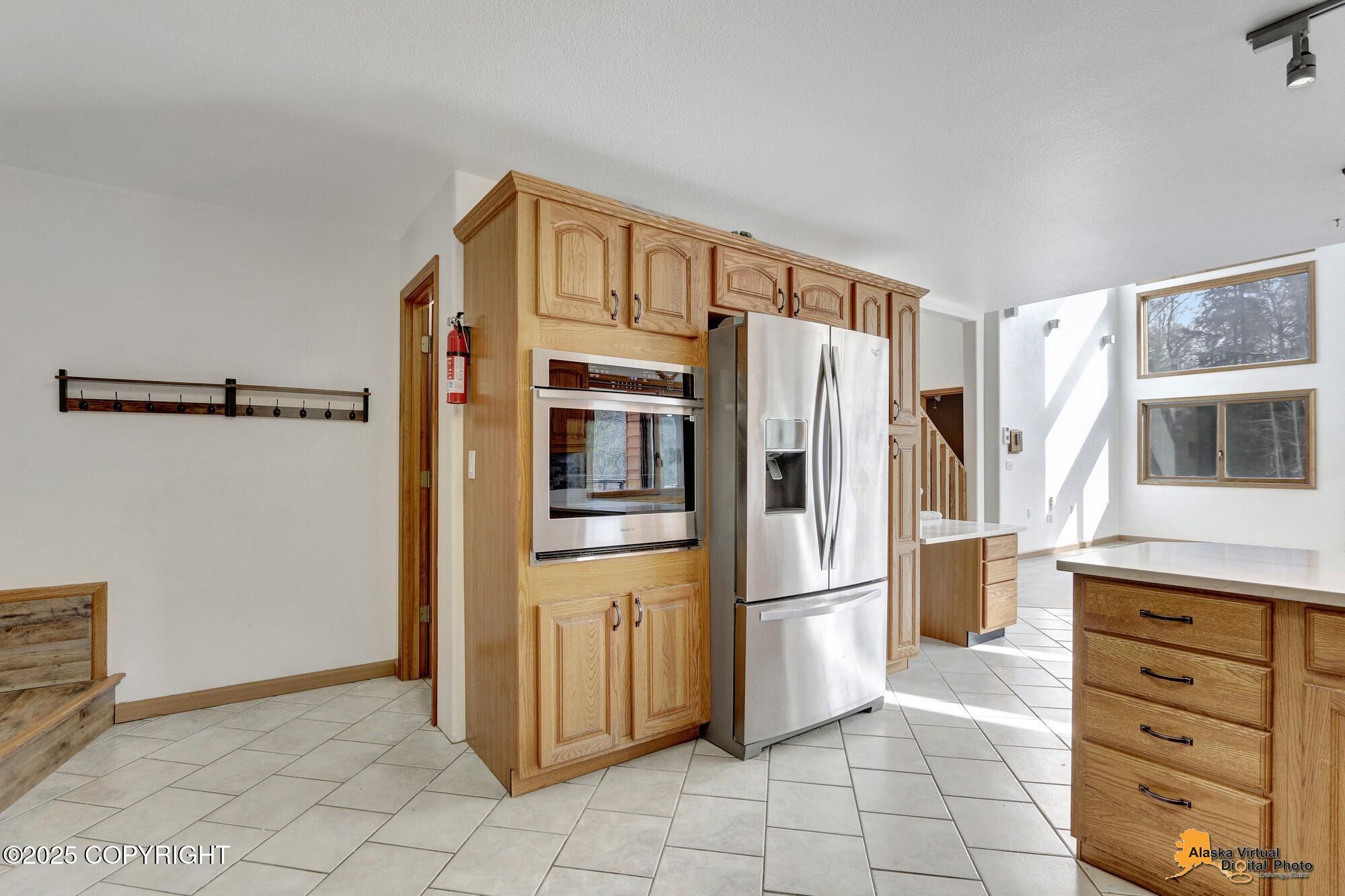 21016 River Park Drive, Eagle River, Alaska image 10