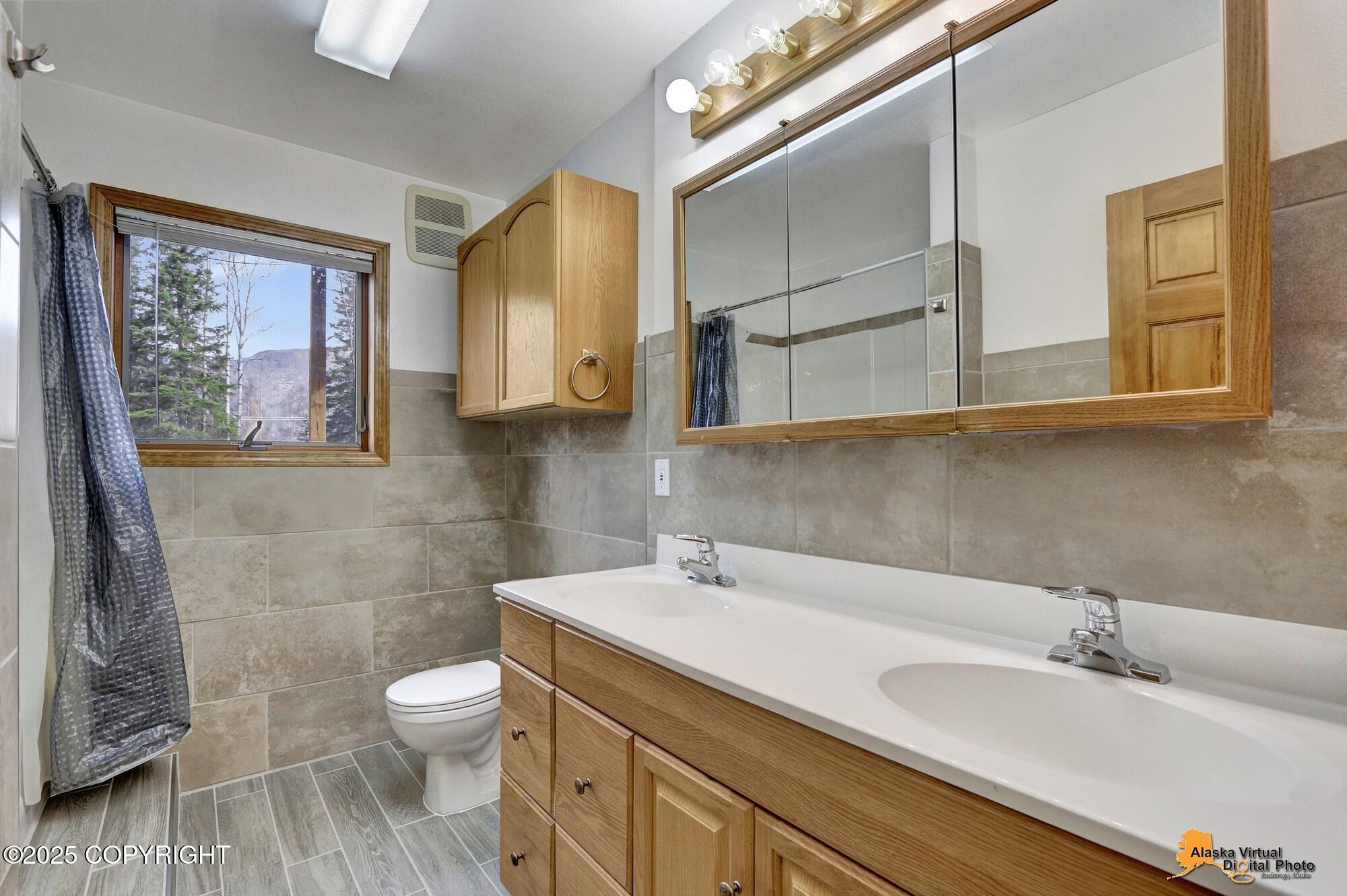 21016 River Park Drive, Eagle River, Alaska image 22