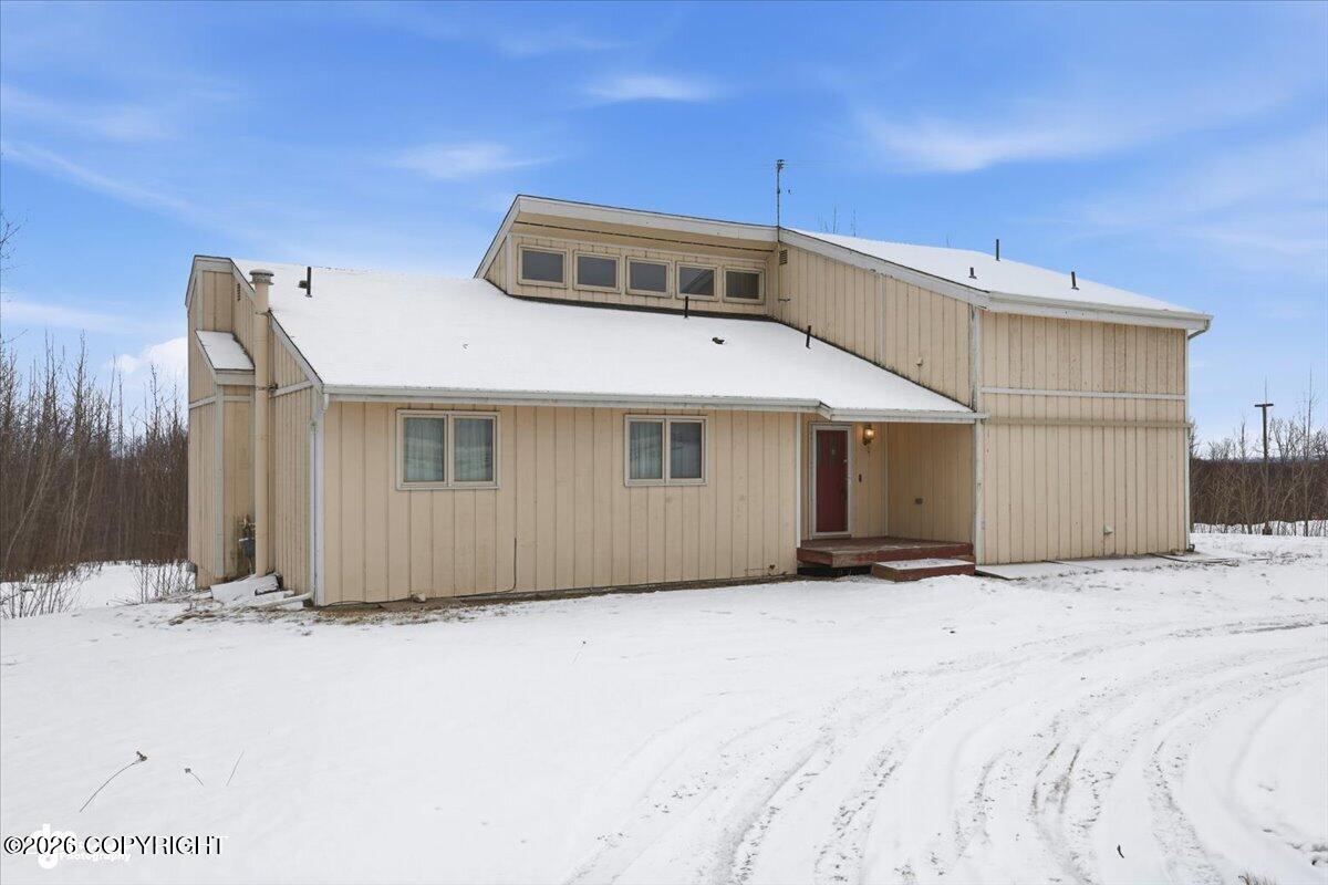 2560 E Parks Highway