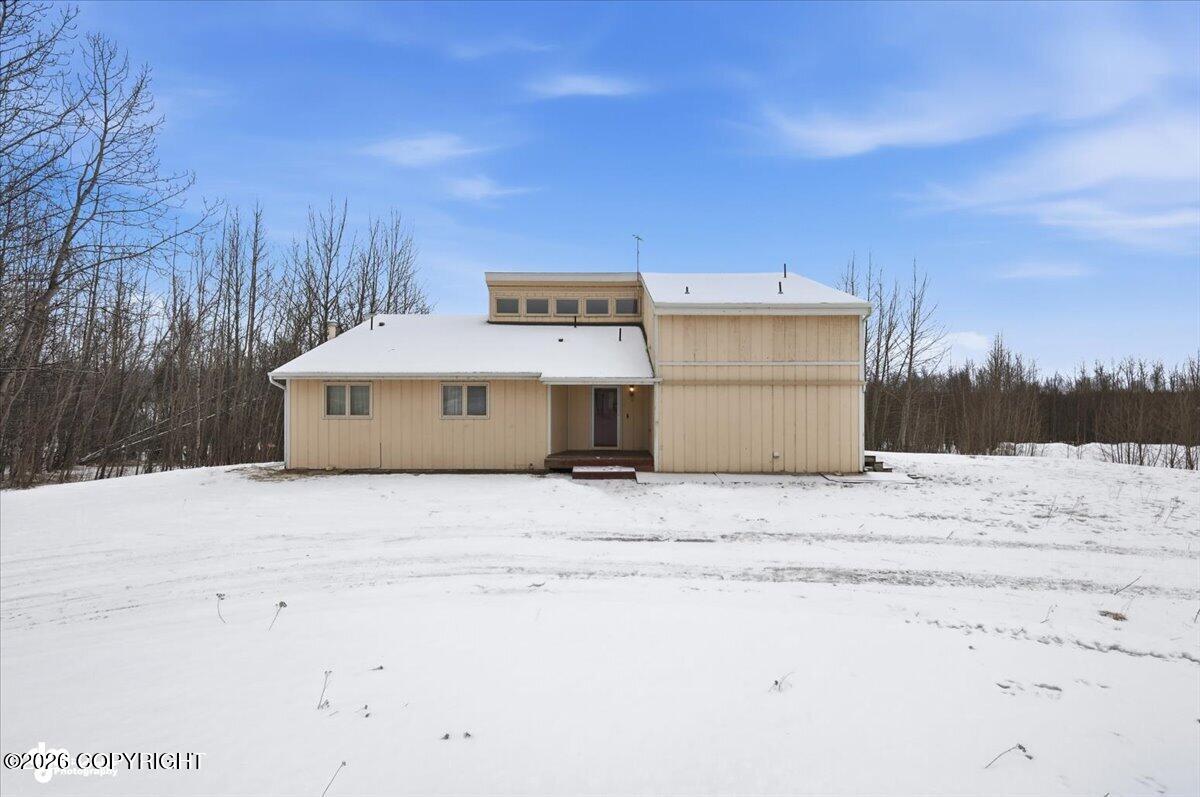 2560 E Parks Highway