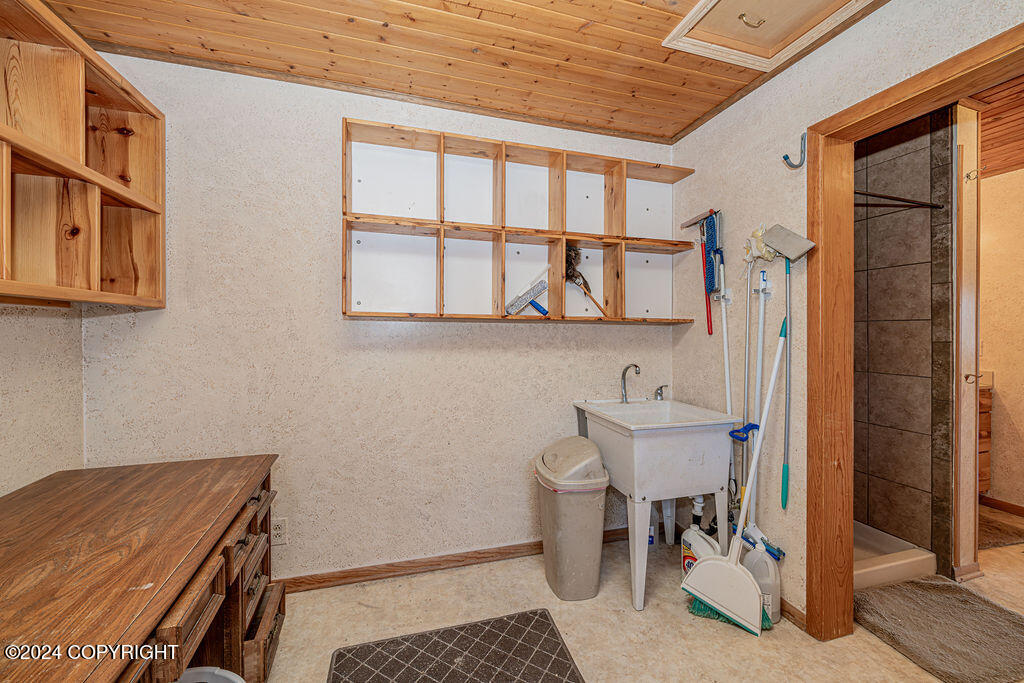 Homer, Alaska 99603, United States, 2 Bedrooms Bedrooms, ,1 BathroomBathrooms,Residential,Pending,31987