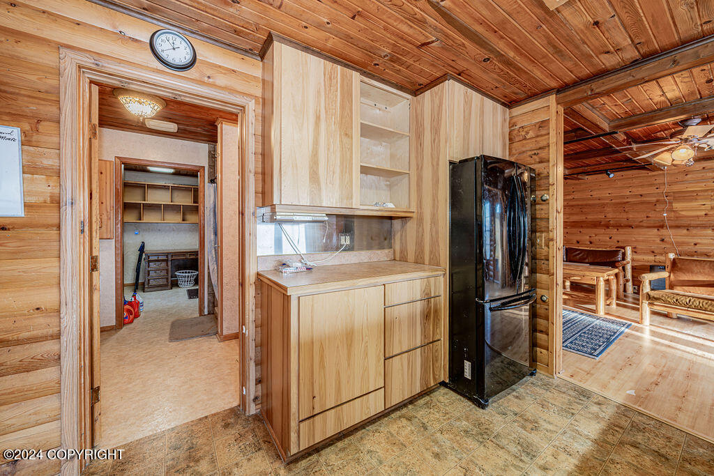 Homer, Alaska 99603, United States, 2 Bedrooms Bedrooms, ,1 BathroomBathrooms,Residential,Pending,31987