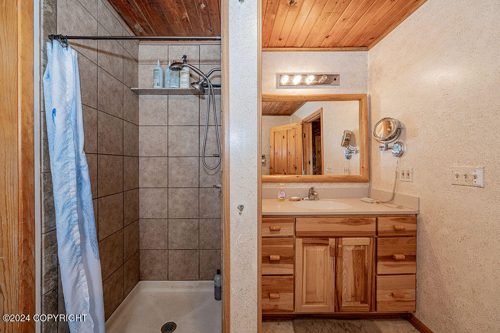 Homer, Alaska 99603, United States, 2 Bedrooms Bedrooms, ,1 BathroomBathrooms,Residential,Pending,31987