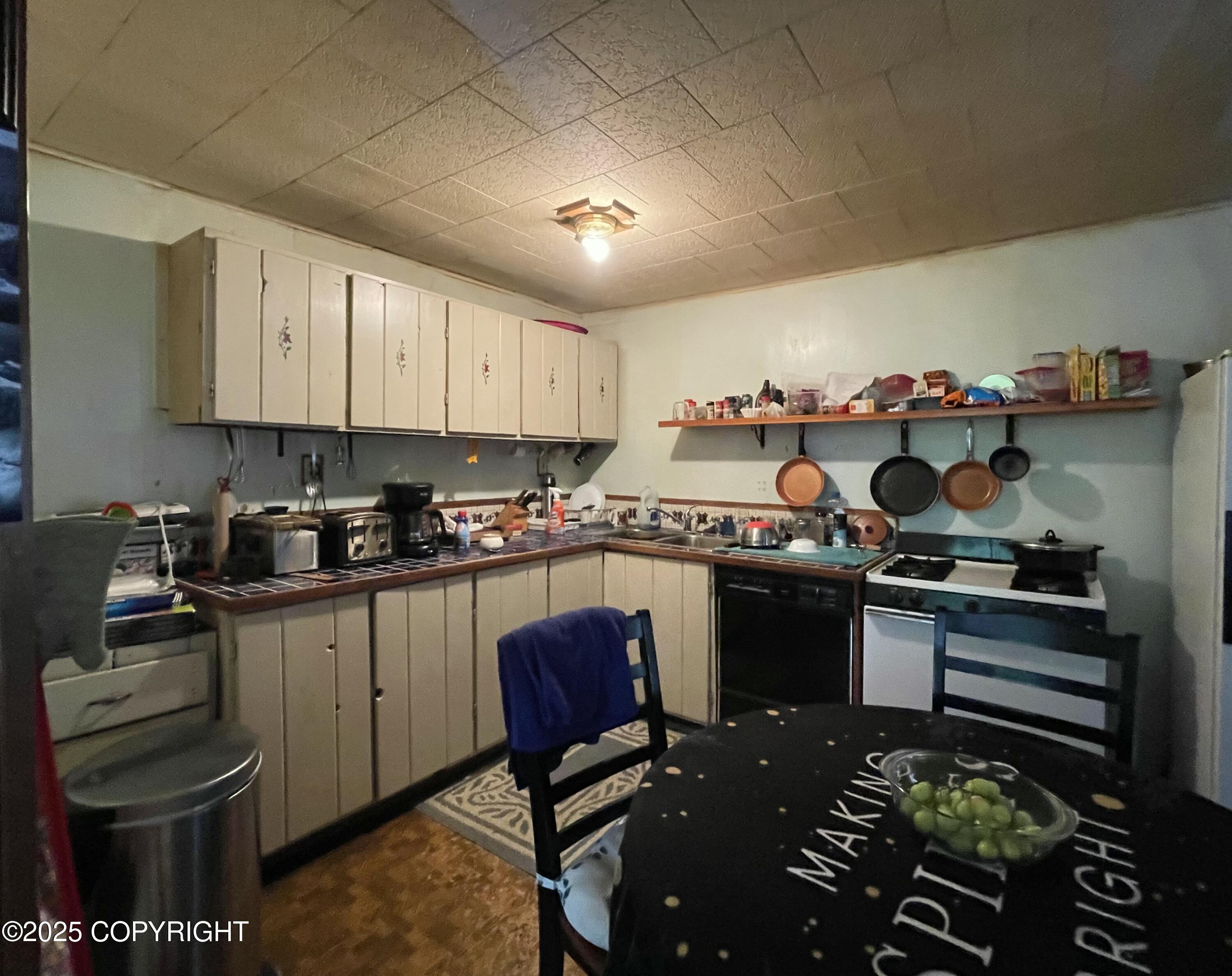 709 Finney Drive, Thorne Bay, Texas image 5