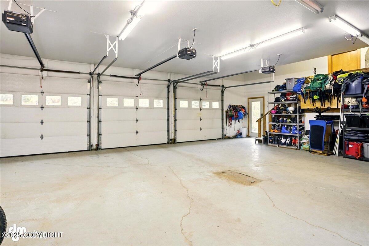 7900 Sitzmark Circle, Anchorage, Alaska image 40