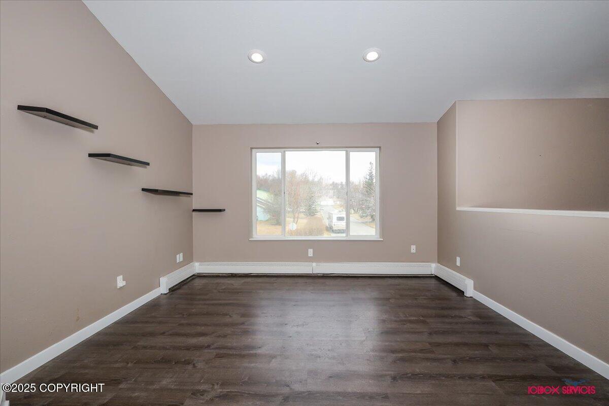 1130 W Auklet Avenue, Palmer, Alaska image 1