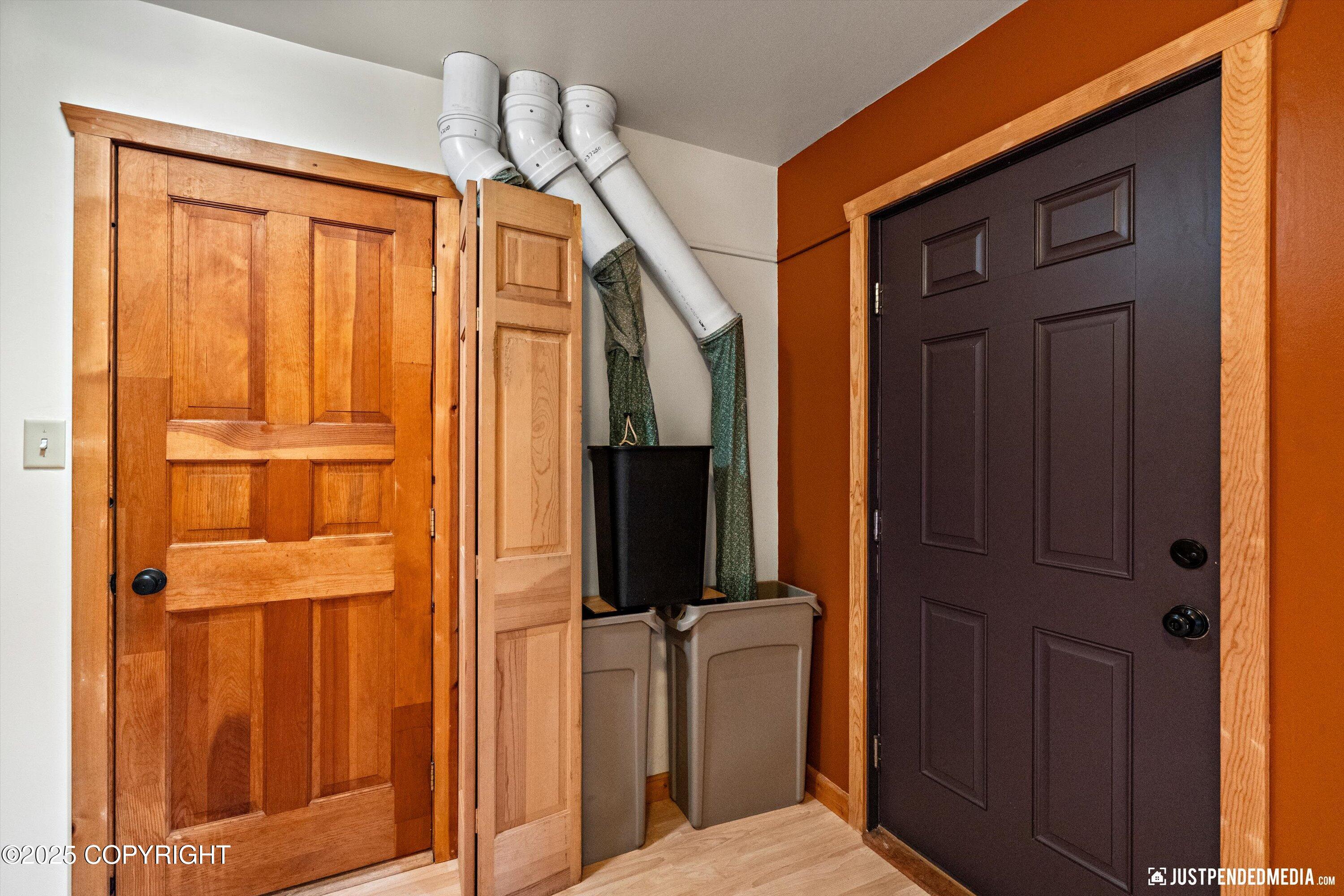 Eagle River, Alaska 99577, United States, 2 Bedrooms Bedrooms, ,1 BathroomBathrooms,Residential,Pending,186933