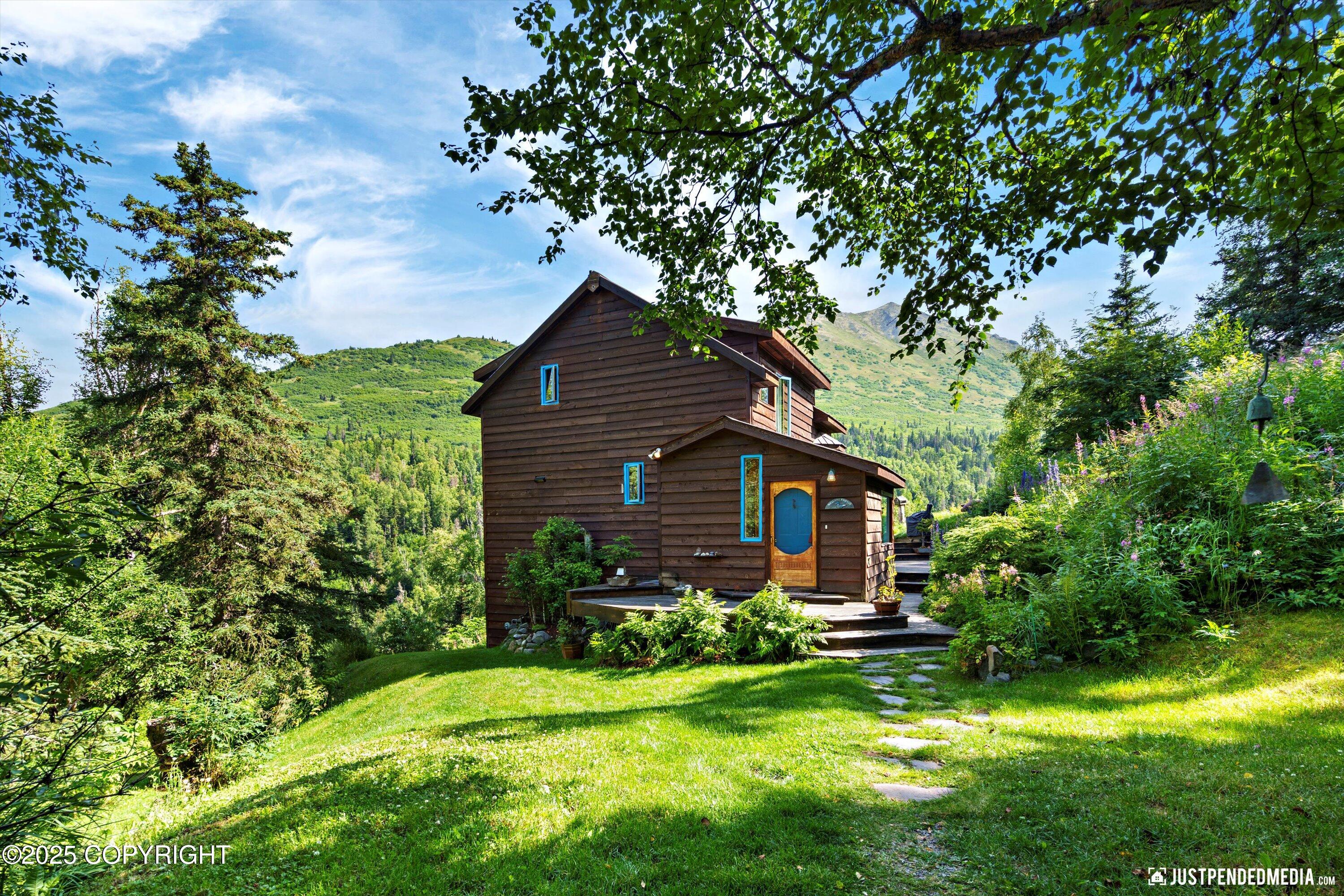 Eagle River, Alaska 99577, United States, 2 Bedrooms Bedrooms, ,1 BathroomBathrooms,Residential,Pending,186933