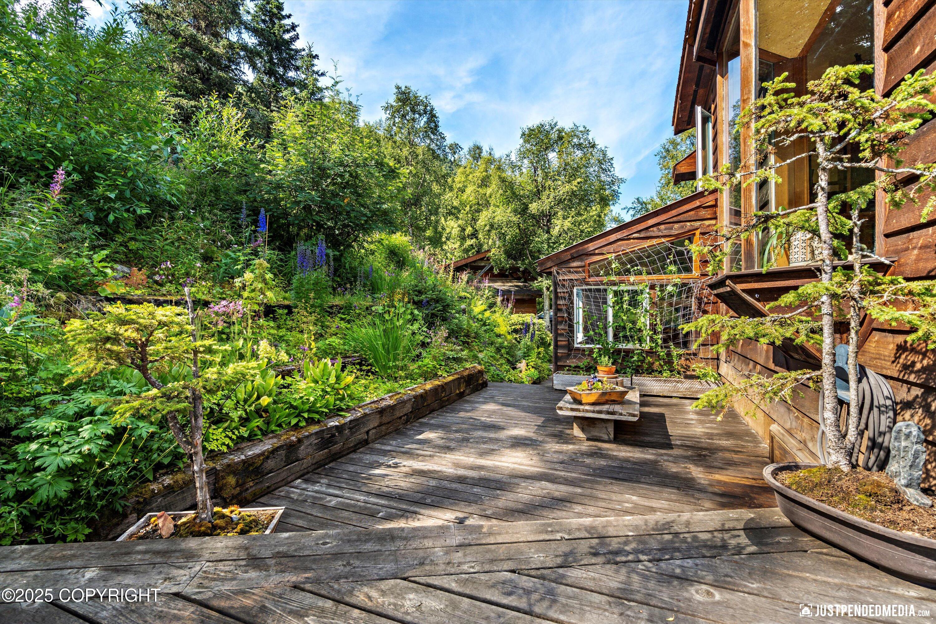 Eagle River, Alaska 99577, United States, 2 Bedrooms Bedrooms, ,1 BathroomBathrooms,Residential,Pending,186933