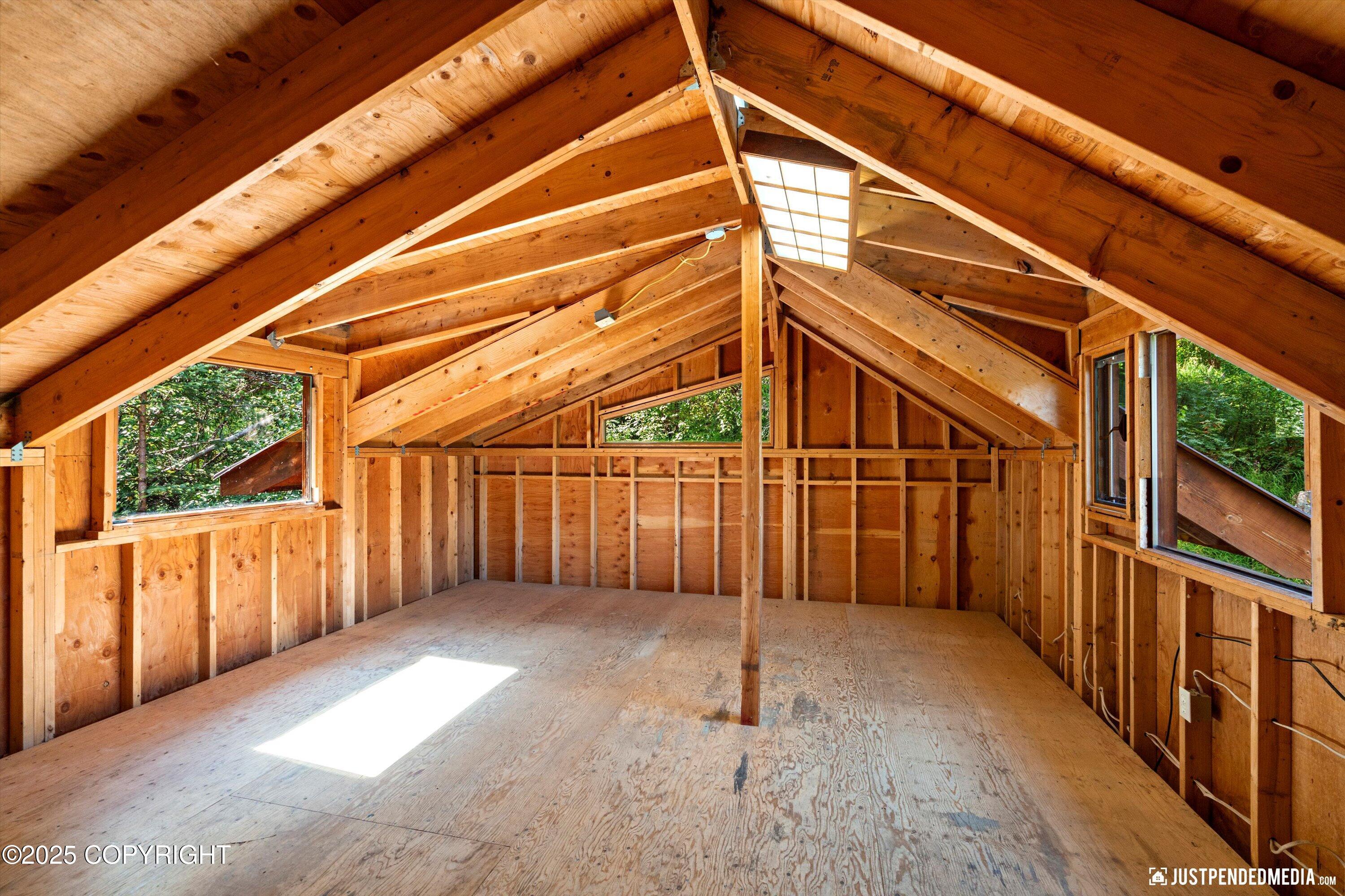 Eagle River, Alaska 99577, United States, 2 Bedrooms Bedrooms, ,1 BathroomBathrooms,Residential,Pending,186933