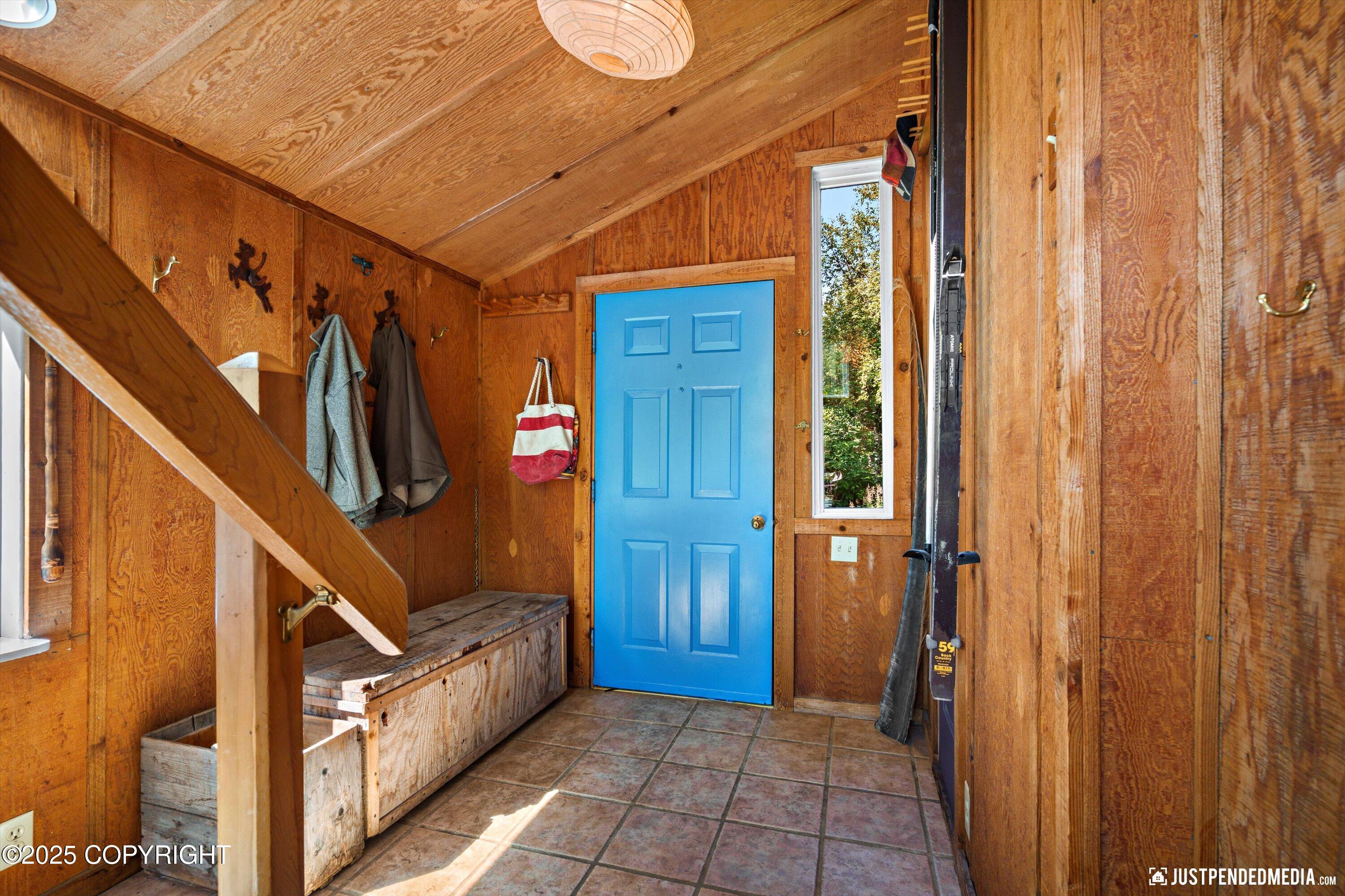 Eagle River, Alaska 99577, United States, 2 Bedrooms Bedrooms, ,1 BathroomBathrooms,Residential,Pending,186933