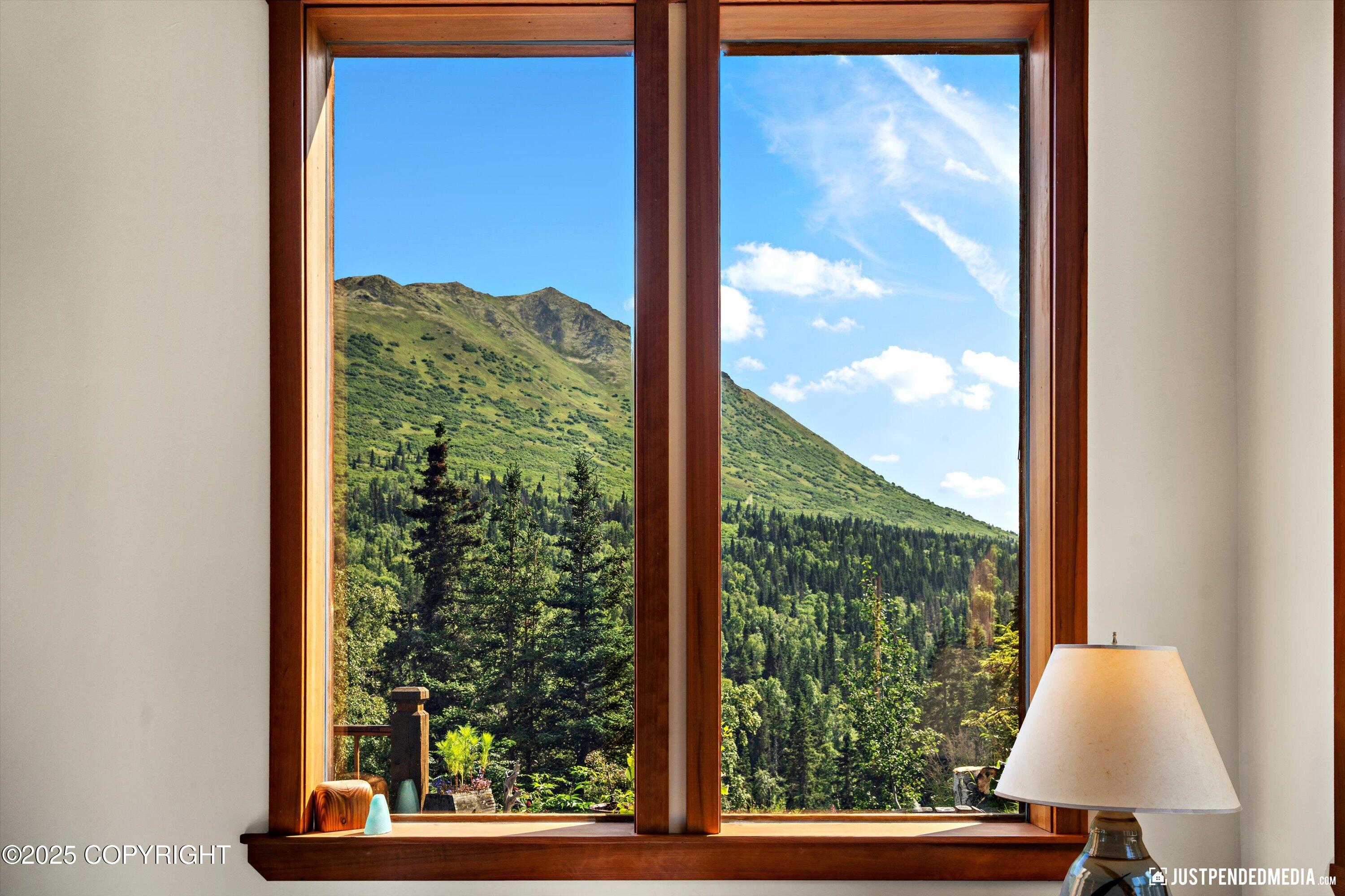 Eagle River, Alaska 99577, United States, 2 Bedrooms Bedrooms, ,1 BathroomBathrooms,Residential,Pending,186933