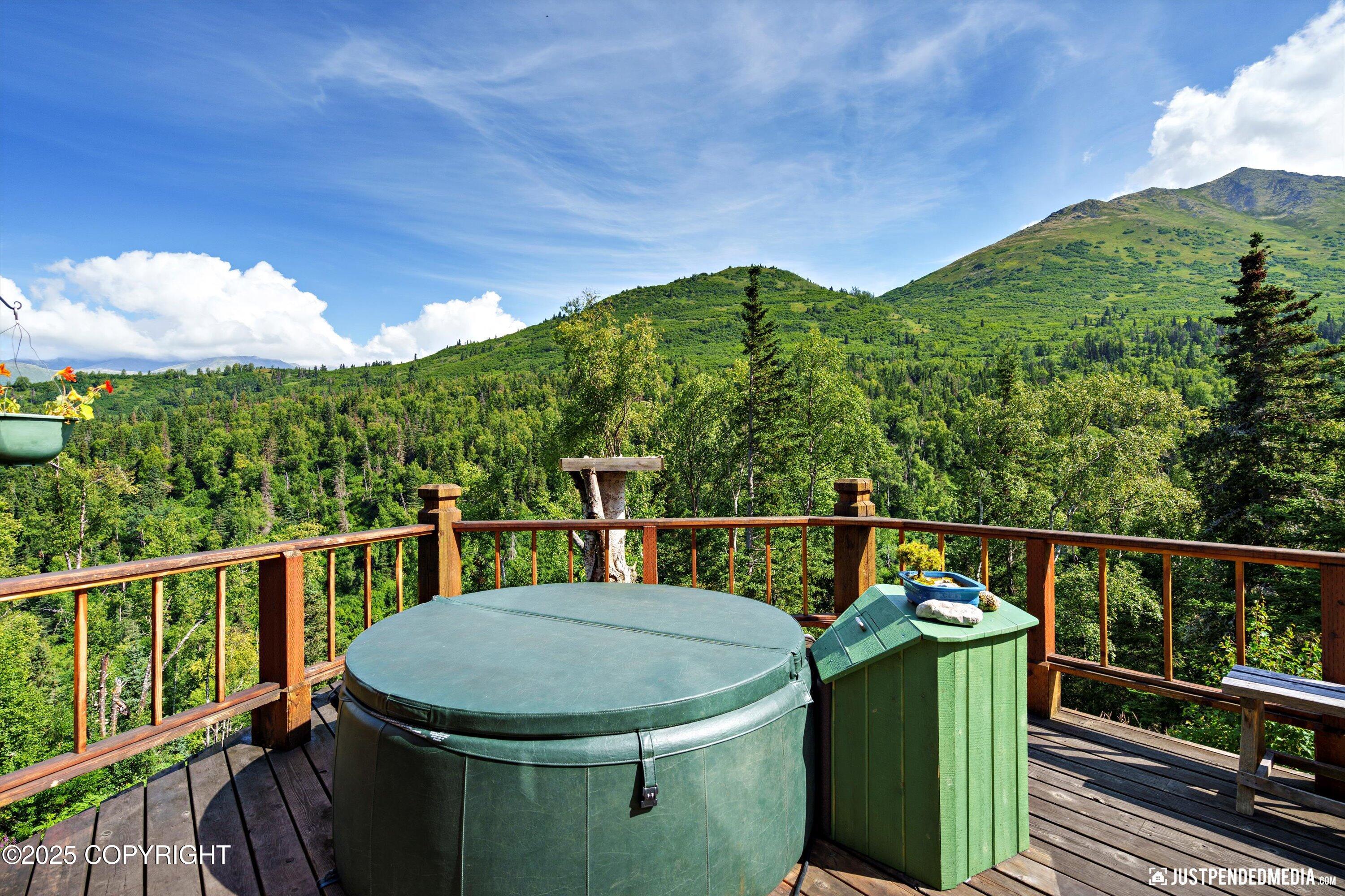 Eagle River, Alaska 99577, United States, 2 Bedrooms Bedrooms, ,1 BathroomBathrooms,Residential,Pending,186933