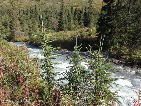 L6 River Circle Eagle River AK 99577