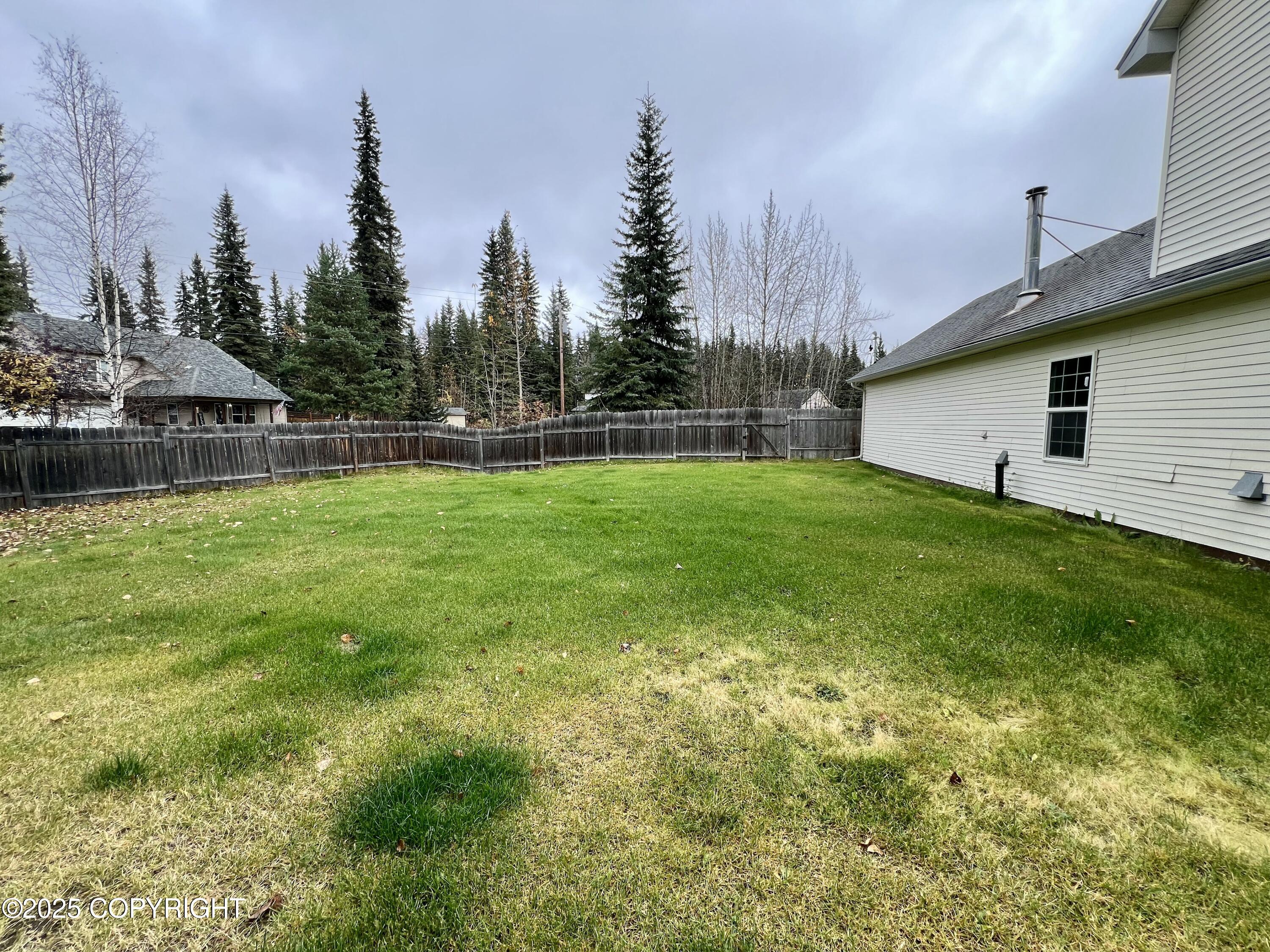 2785 W Benjamin Franklin Street, North Pole, Alaska image 3