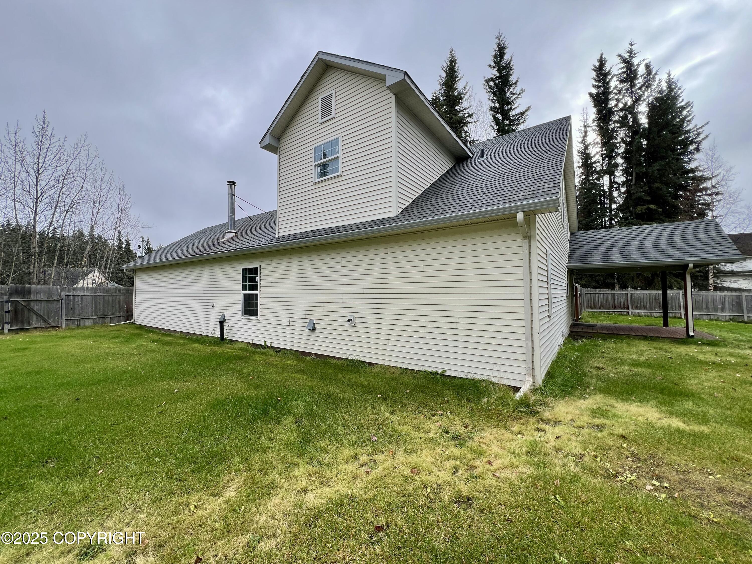 2785 W Benjamin Franklin Street, North Pole, Alaska image 2