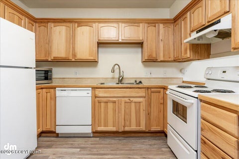 Photo of 634 E 73rd Avenue #D, Anchorage, AK 99518 (MLS # 26-11786)