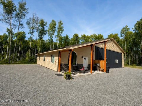 Photo of 8861 W Sylvia Denise Avenue, Wasilla, AK 99623 (MLS # 26-10325)