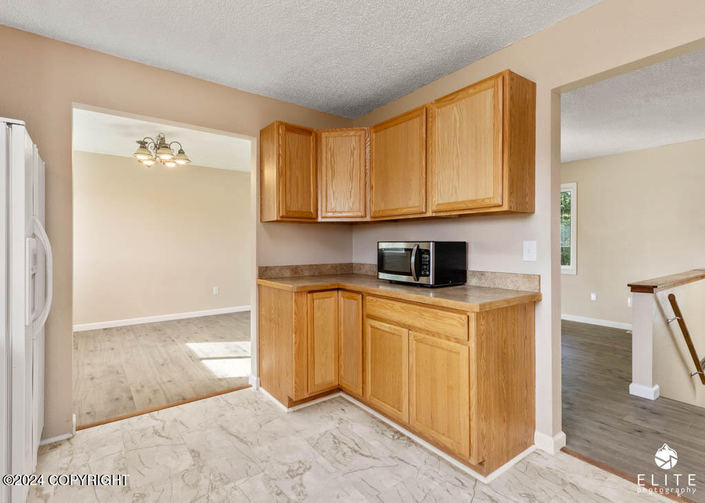 Palmer, Alaska 99645, United States, 4 Bedrooms Bedrooms, ,3 BathroomsBathrooms,Residential,Pending,45361