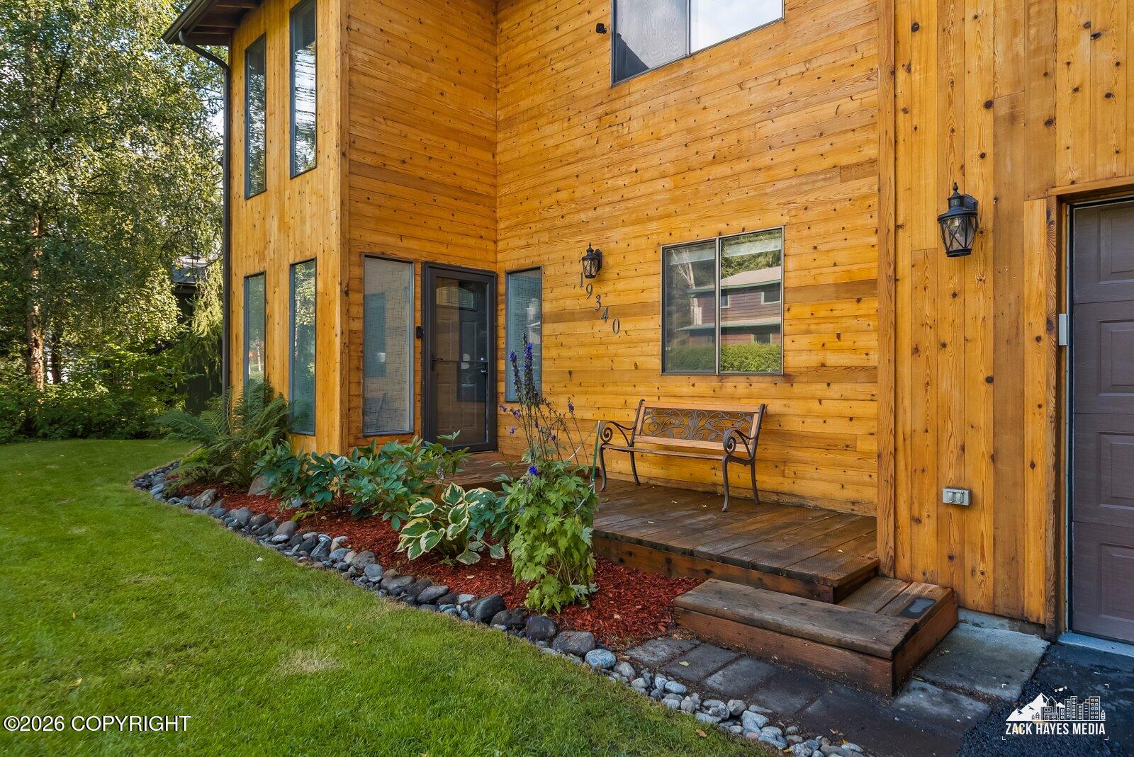 19340 Middleton Loop
