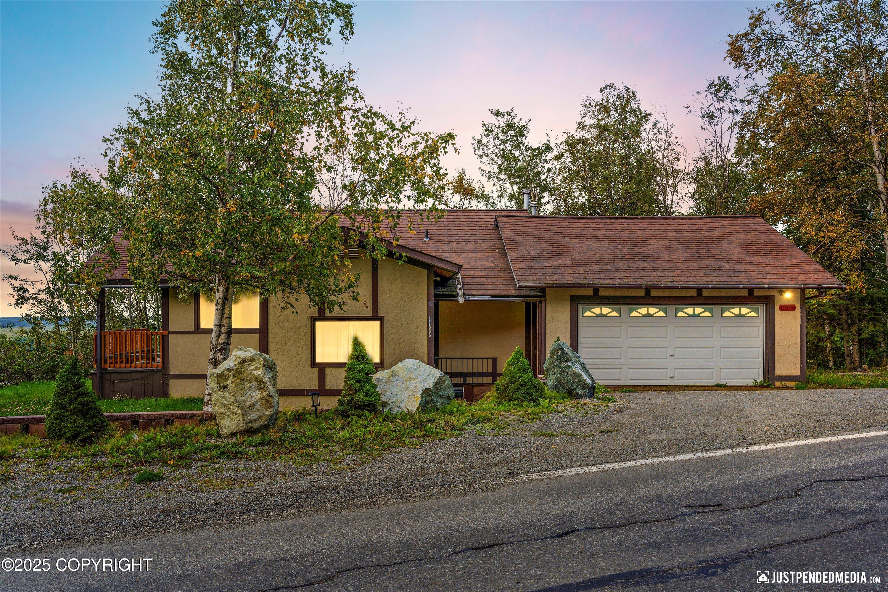 11806 W Skyline Drive