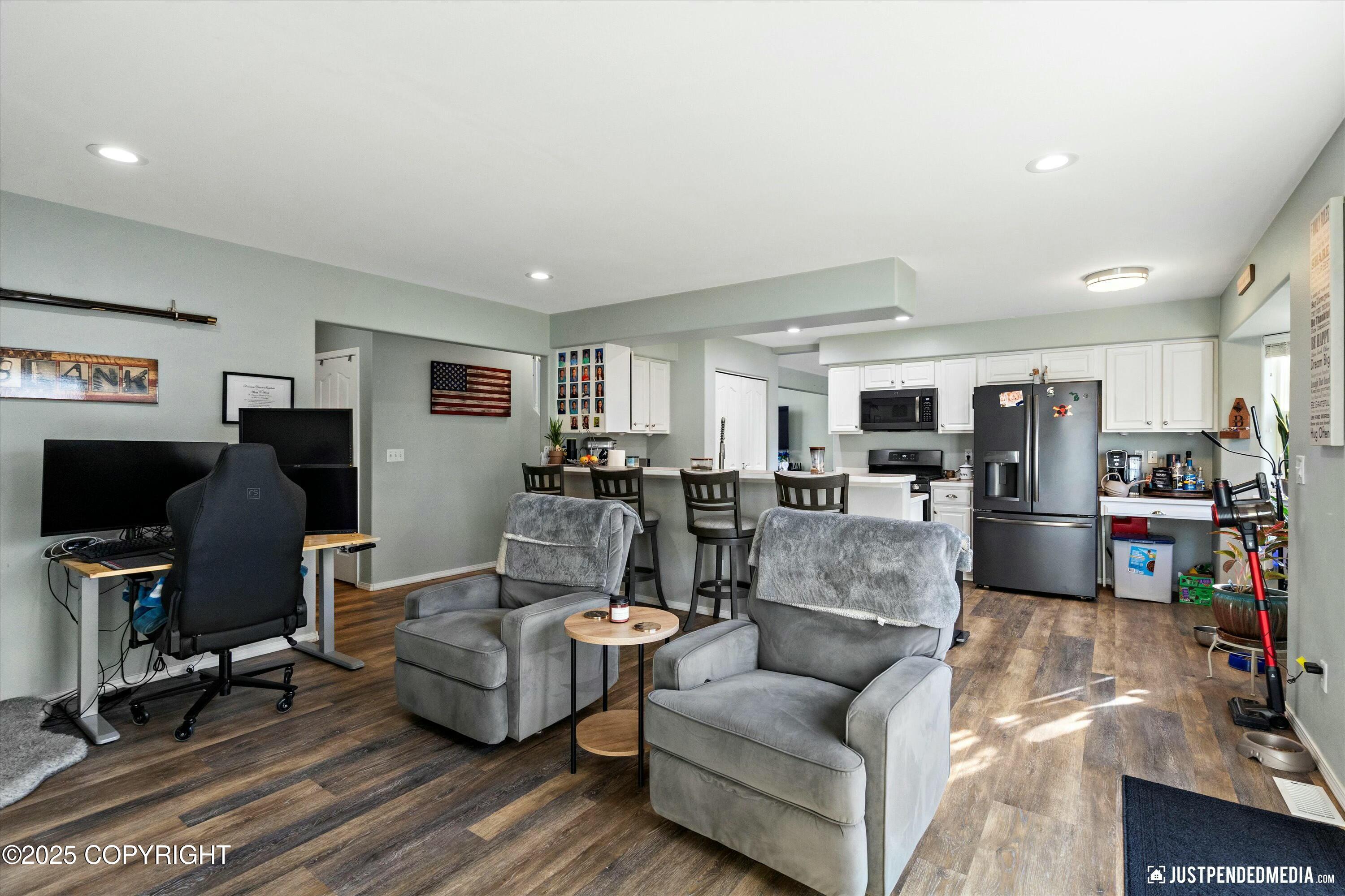 13720 Vasili Drive, Eagle River, Alaska image 21