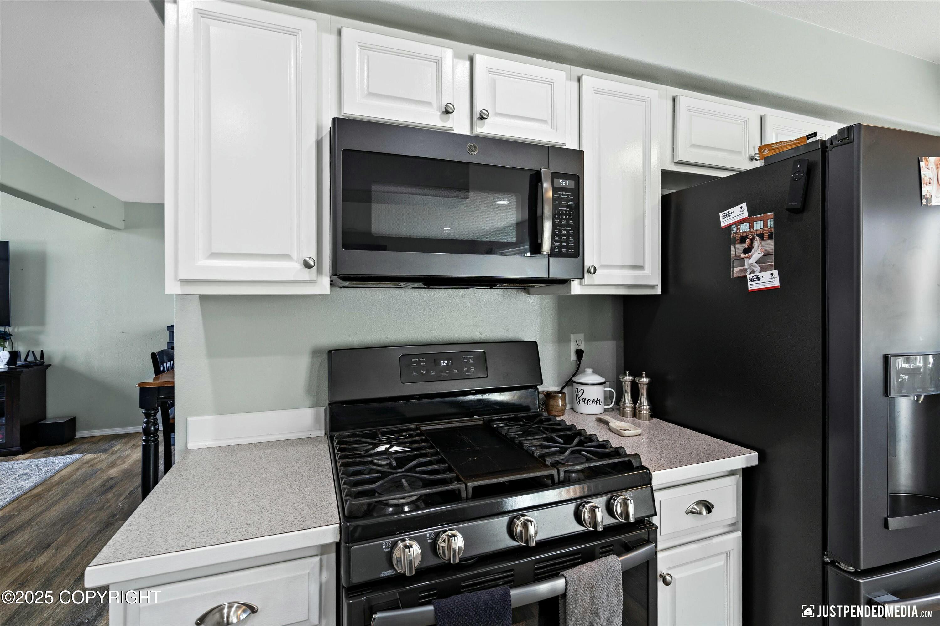 13720 Vasili Drive, Eagle River, Alaska image 17