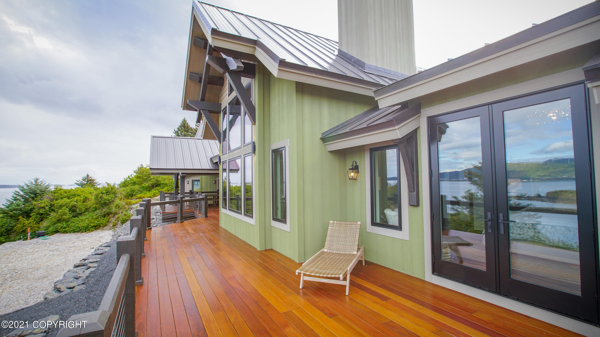 6223 Cliff Point Road