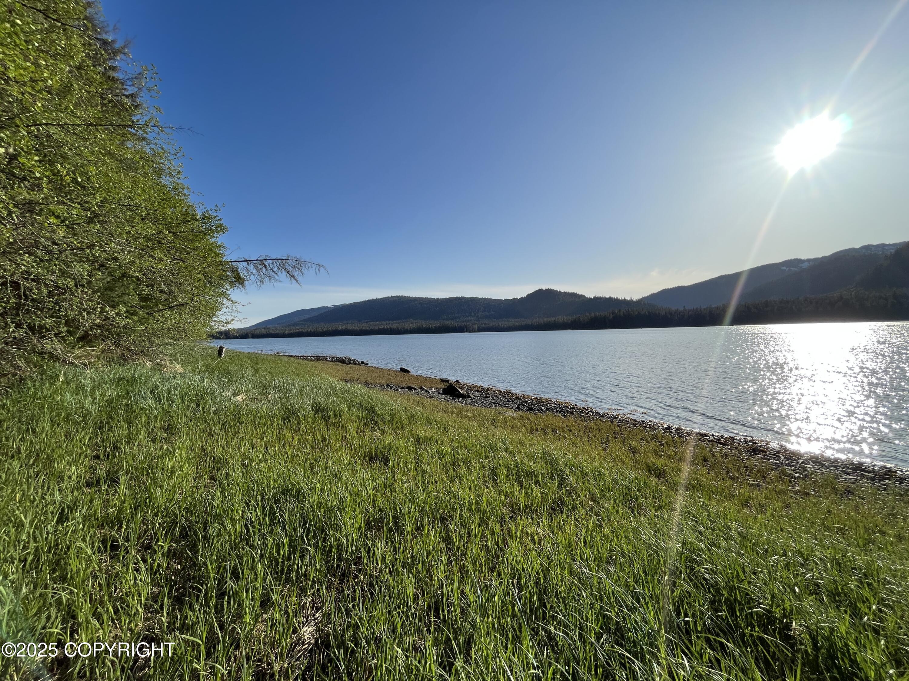 52 N Blueberry Lane St, Petersburg, Alaska image 5