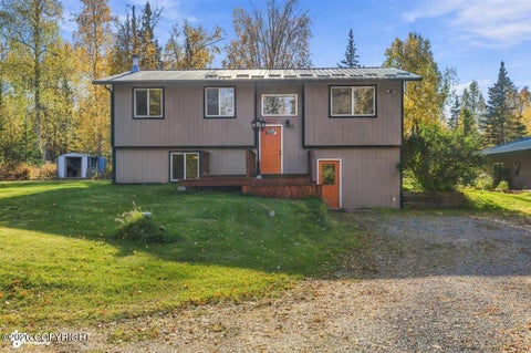 Homes For Sale - 8320 W Wayne Circle<br/> Wasilla, AK 99623