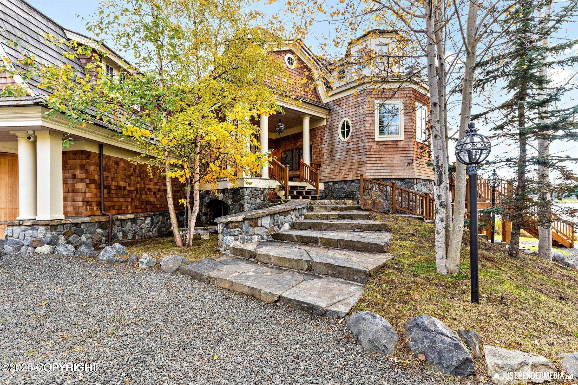 3806 North Point Circle