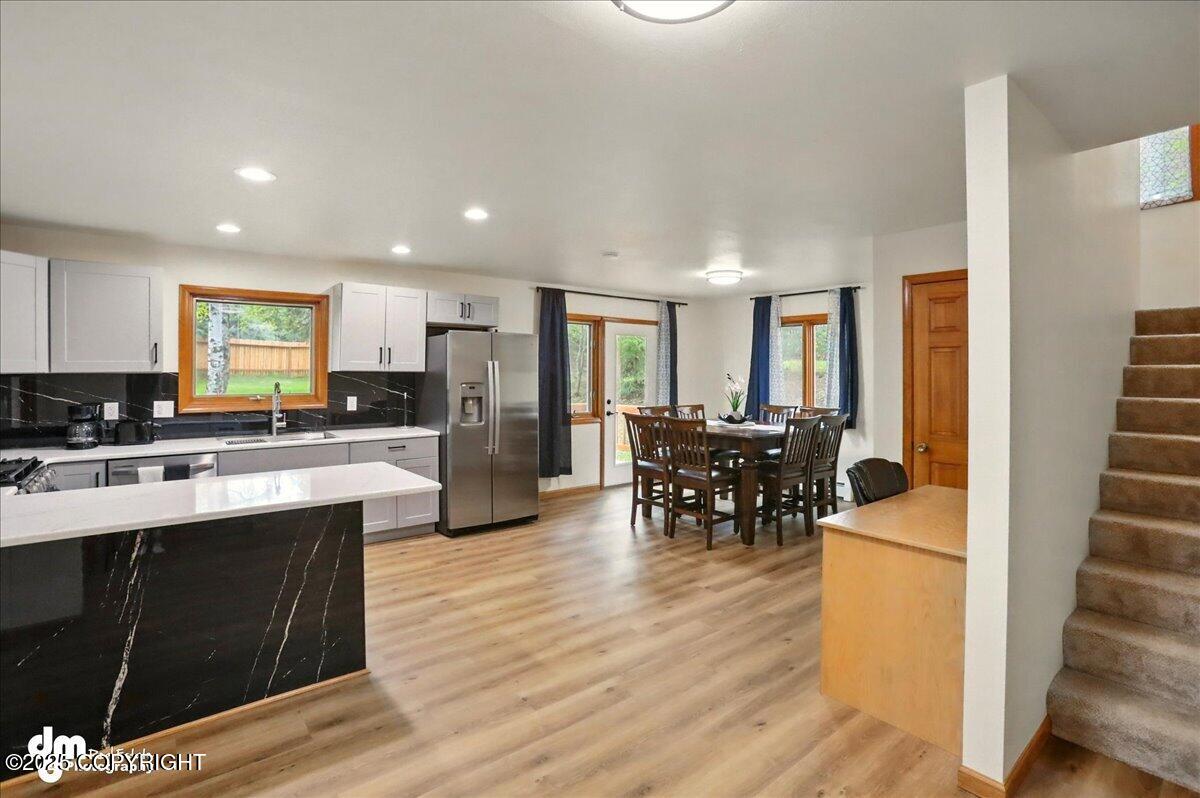 4320 Seeley Circle, Anchorage, Alaska image 9